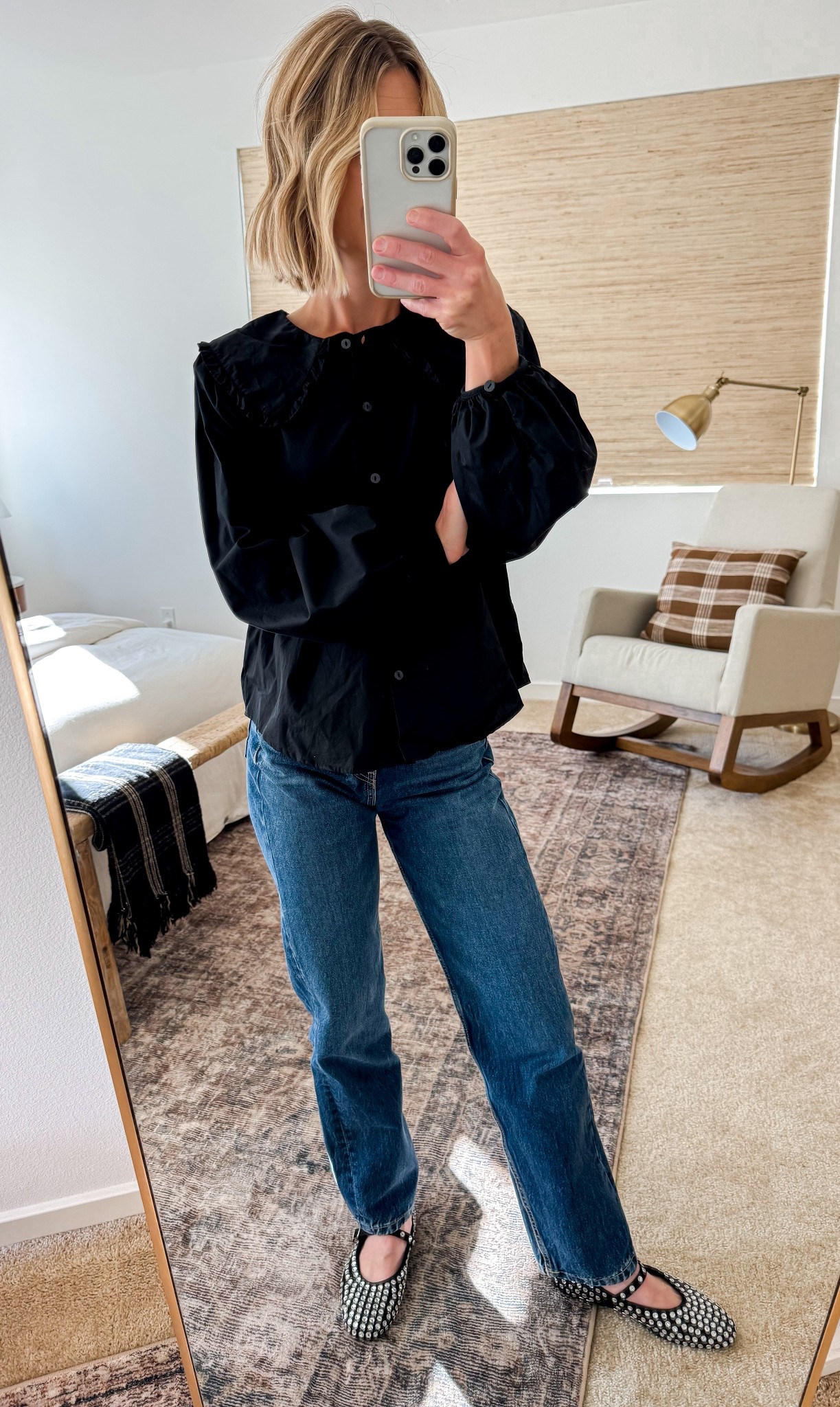 Mom outfit
Fall outfit
Fall style
Fall shoes
Ballet flats
Target shoes
Ruffle collar top
Front button collar top


#LTKShoeCrush #LTKStyleTip