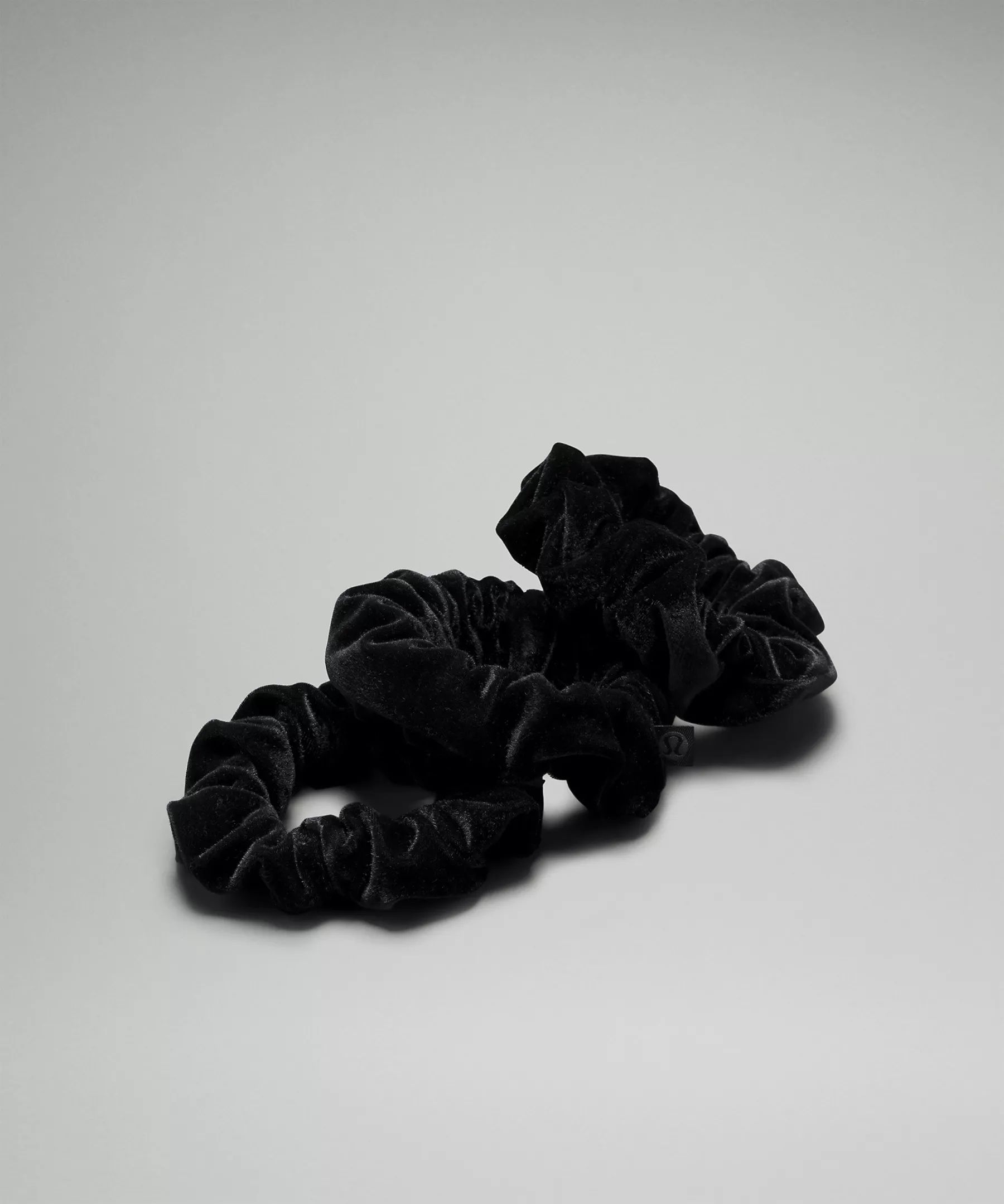 Uplifting Scrunchies Velvet | Lululemon (US)