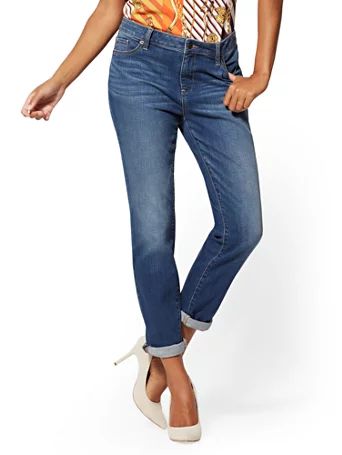 Curvy Boyfriend Jeans - Soho Jeans - New York & Company | New York & Company