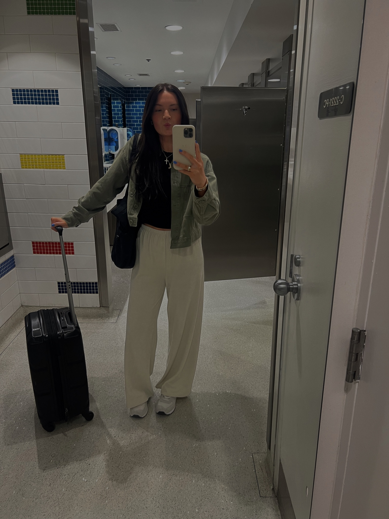 the perfect airport outfit ✈️

#LTKActive #LTKxMadewell #LTKfindsunder50