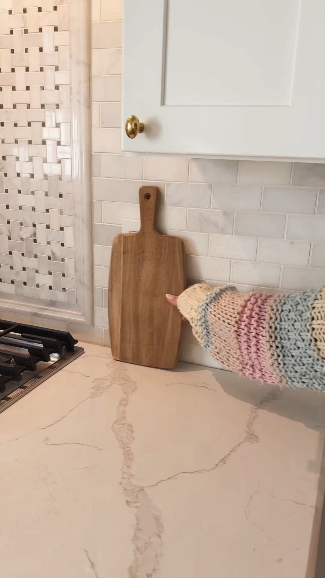 #easterdecor #easterfinds #amazonhome #amazonfinds #studiomcgee When Easter sneaks into the kitchen corner 🐰🌷✨