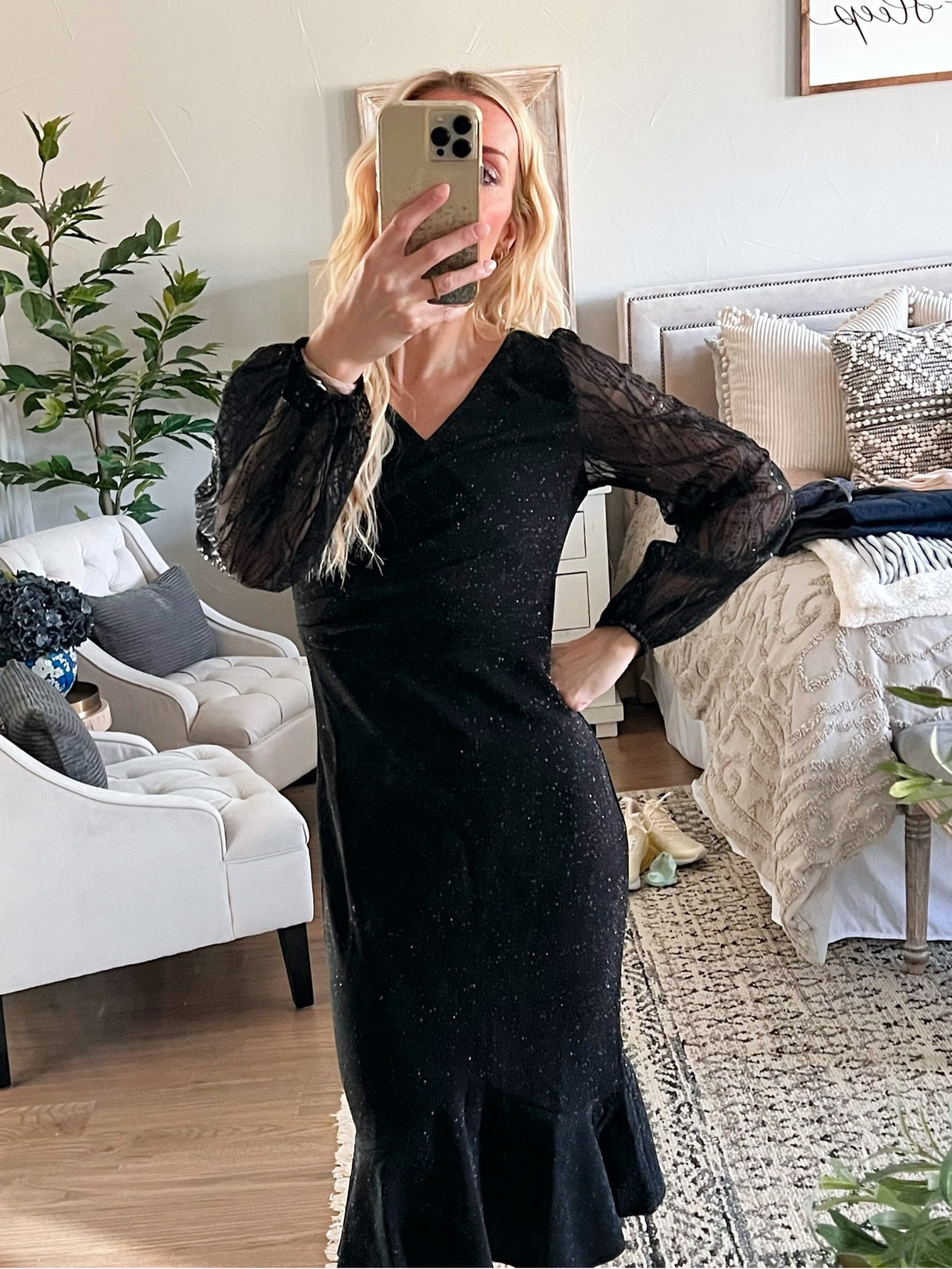 Gala dress! I love it so much! Def wearing it to our charity event this weekend. TTS- wearing an xs. Not too shabby for under $50. 