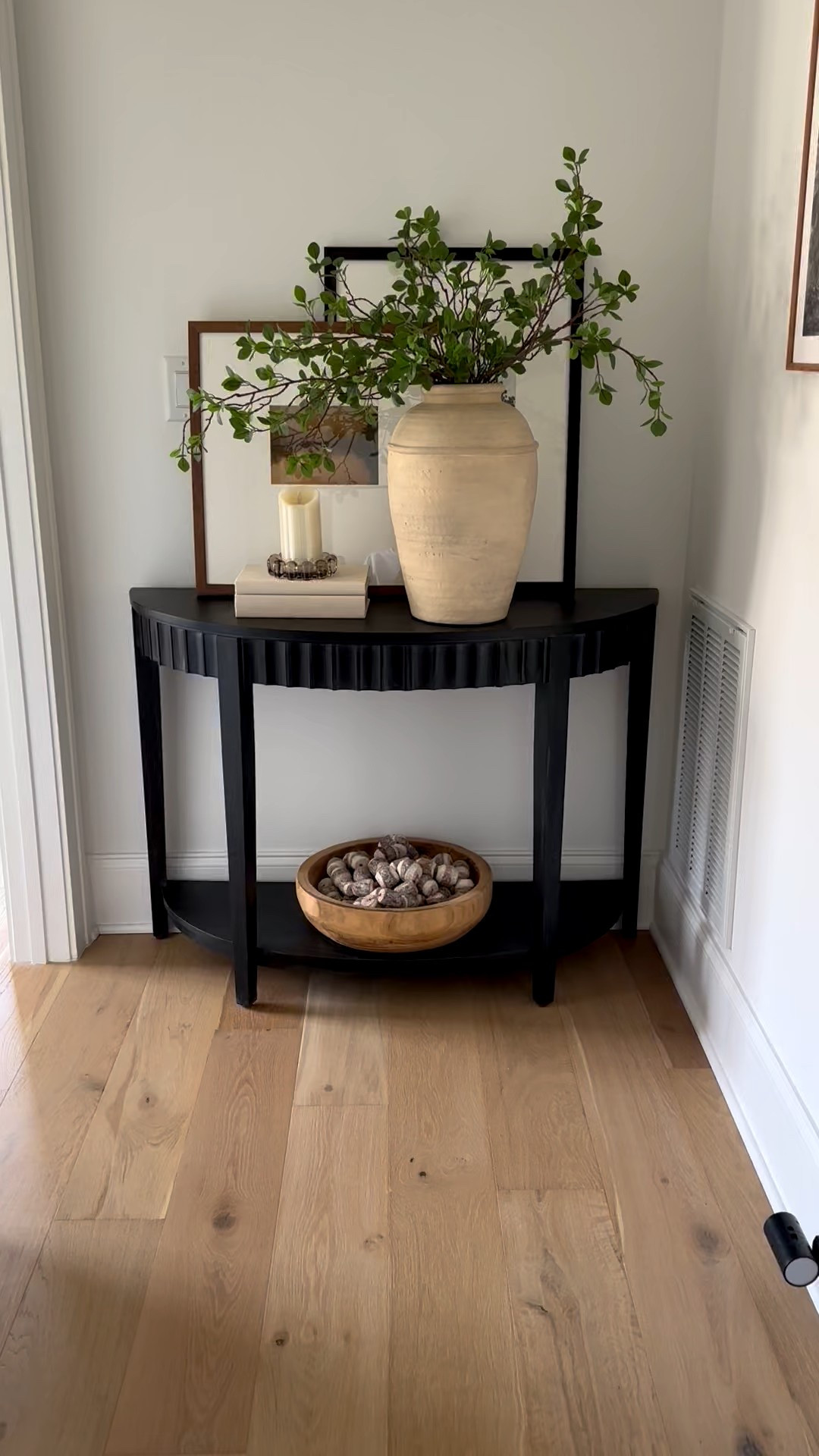 Love this console table that’s perfect in a hallway or living room. @Wayfair 


#LTKstorytime #LTKSaleAlert #LTKHome