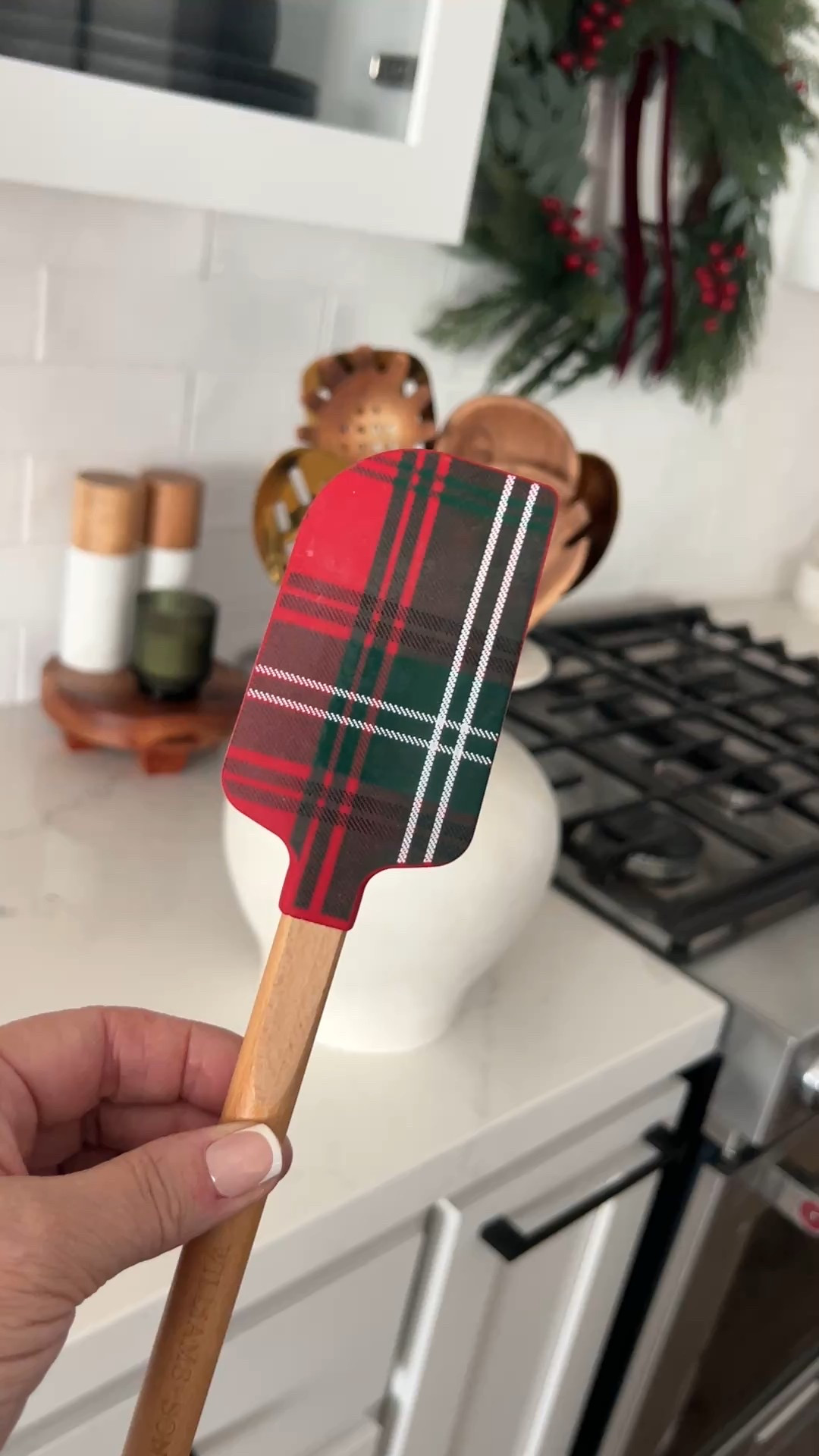 Ralph Lauren theme in the kitchen! Plaid spatula

#LTKHoliday #LTKHome