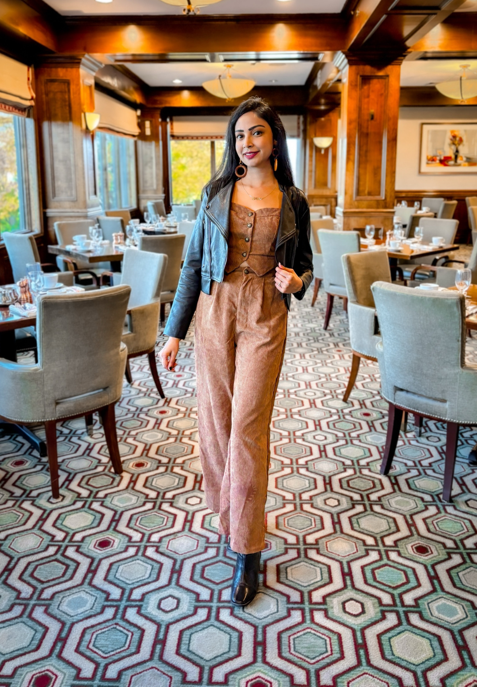 🤎🖤

Brown set, Two piece set, co-ords, fall outfit, fall collection, fall ootd, outfit inspo, outfit inspiration 

#LTKSeasonal #LTKStyleTip #LTKCyberWeek