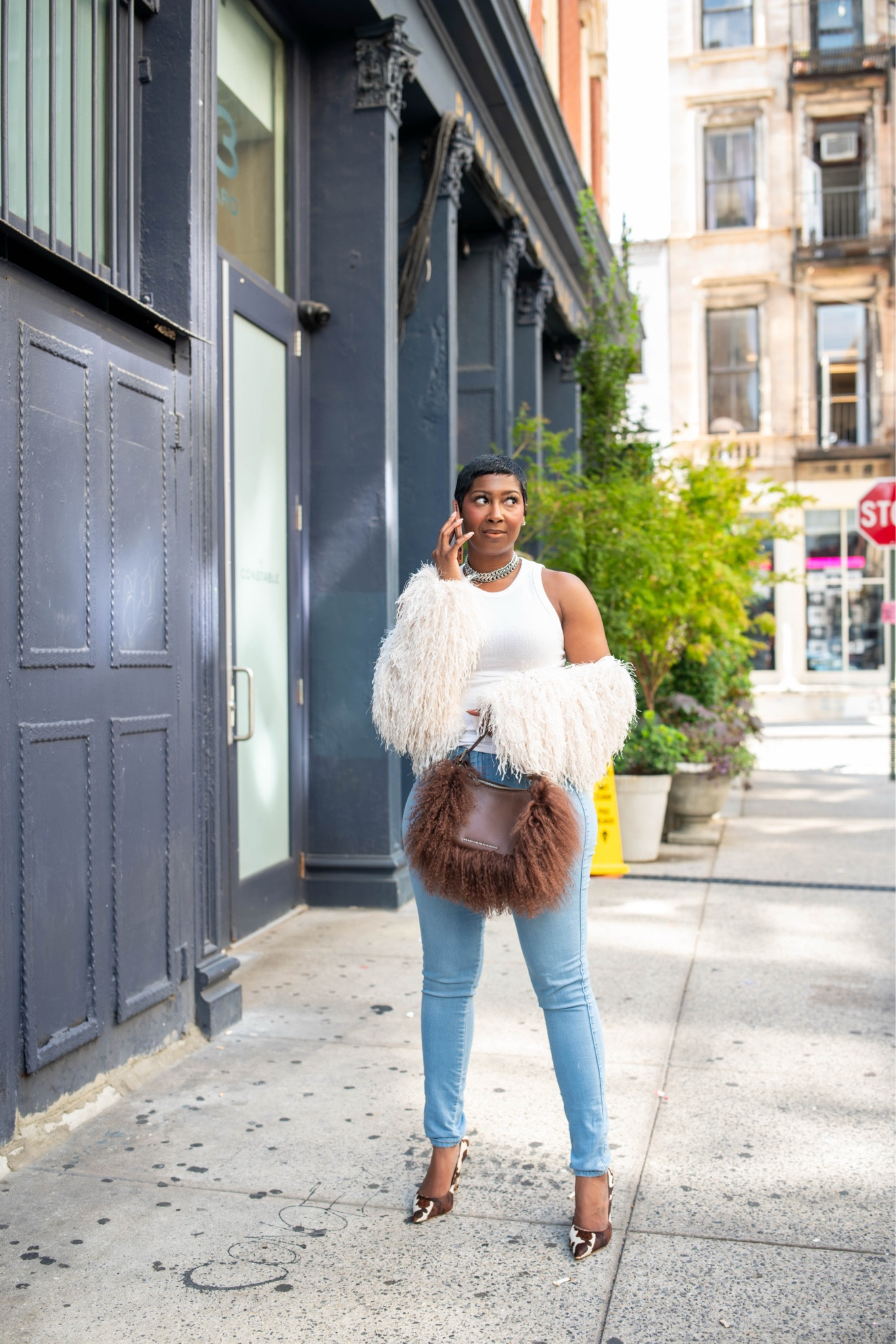 A little fall fun! 🥰 The bag & necklace are linked on Instagram. 
