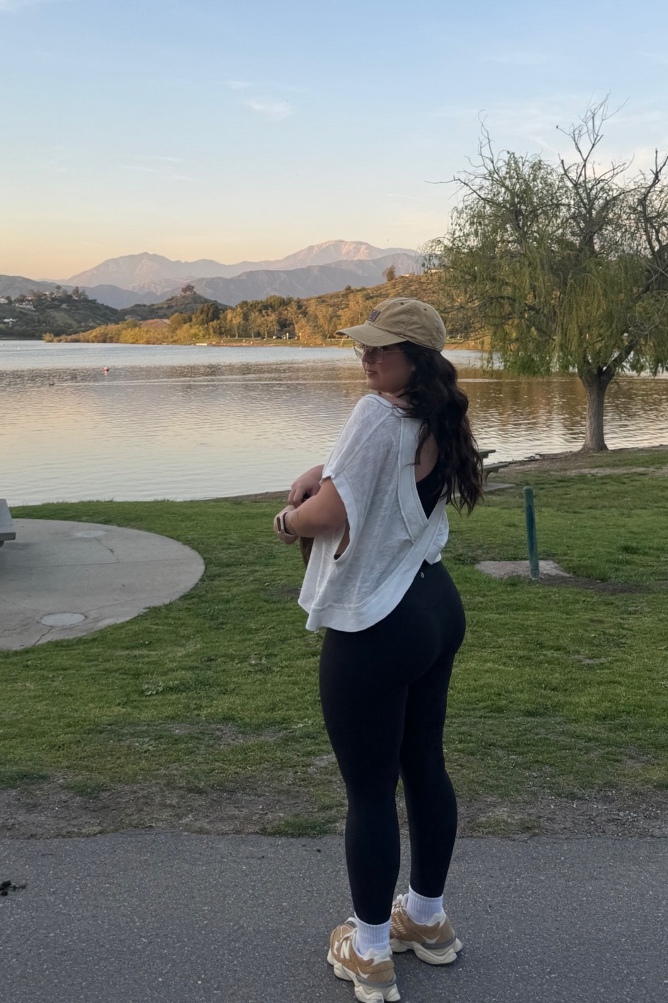 sunset walk fit <3 

#LTKPetite #LTKActive #LTKSeasonal