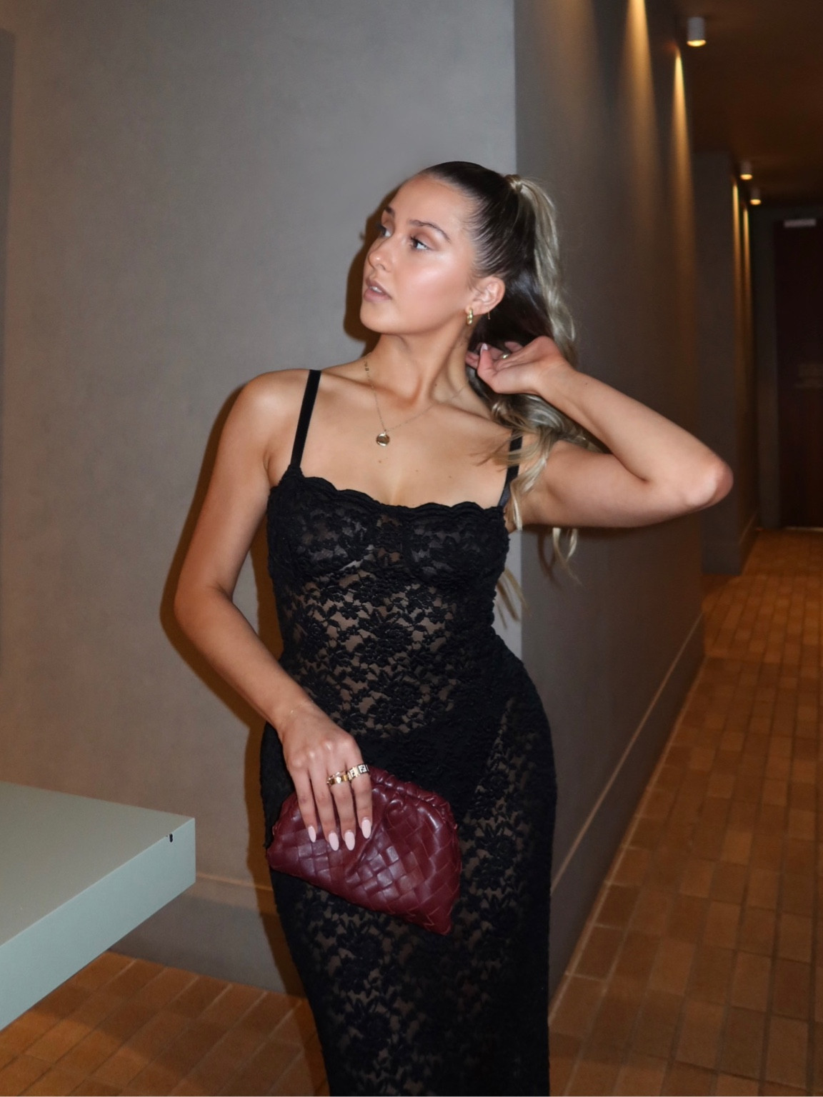 As much as I adore this Arcina Ori dress, I’m unable to link it so I’ve attached a similar garment for reference x



#LTKaustralia #LTKstyletip #LTKitbag