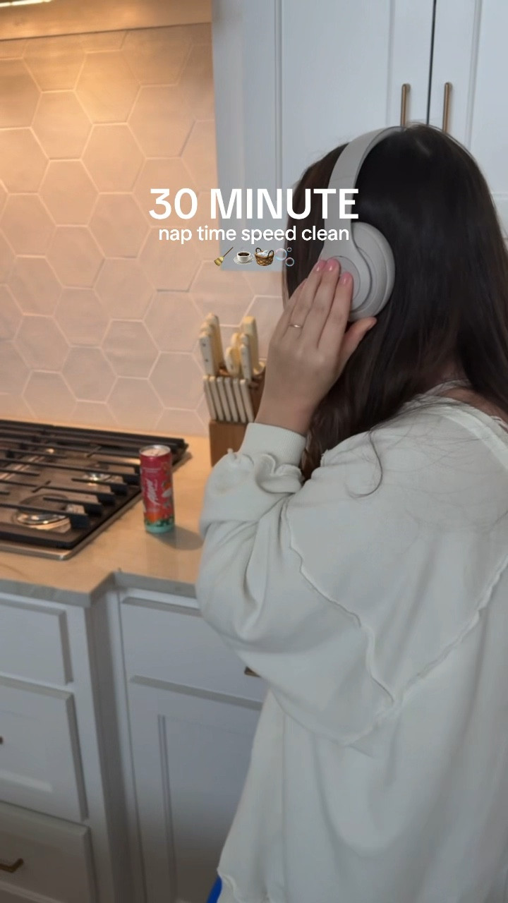 30 minute speed clean 🧺🫧🧹

cleaning favorites, clean with me, cleaning motivation, cleaning products, clean home, home favorites, beats headphones 

#LTKHome #LTKWatchNow #LTKFamily