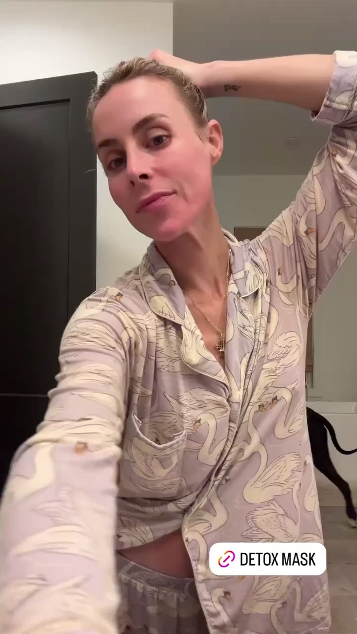 Nighttime detox mask! 

#LTKBeauty #LTKVideo