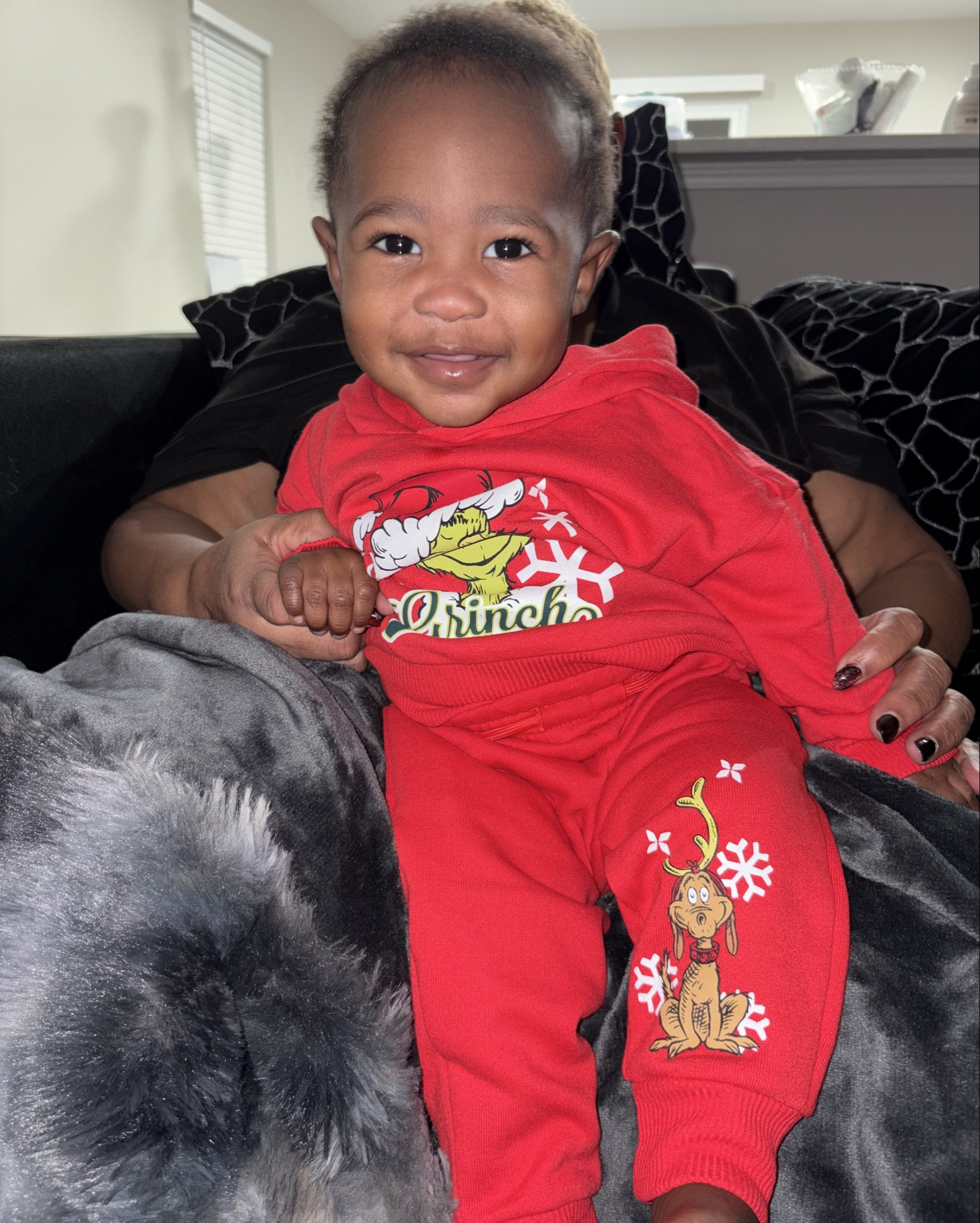 The cutest grinch set ✨❤️ 

#LTKBaby #LTKKids #LTKSeasonal