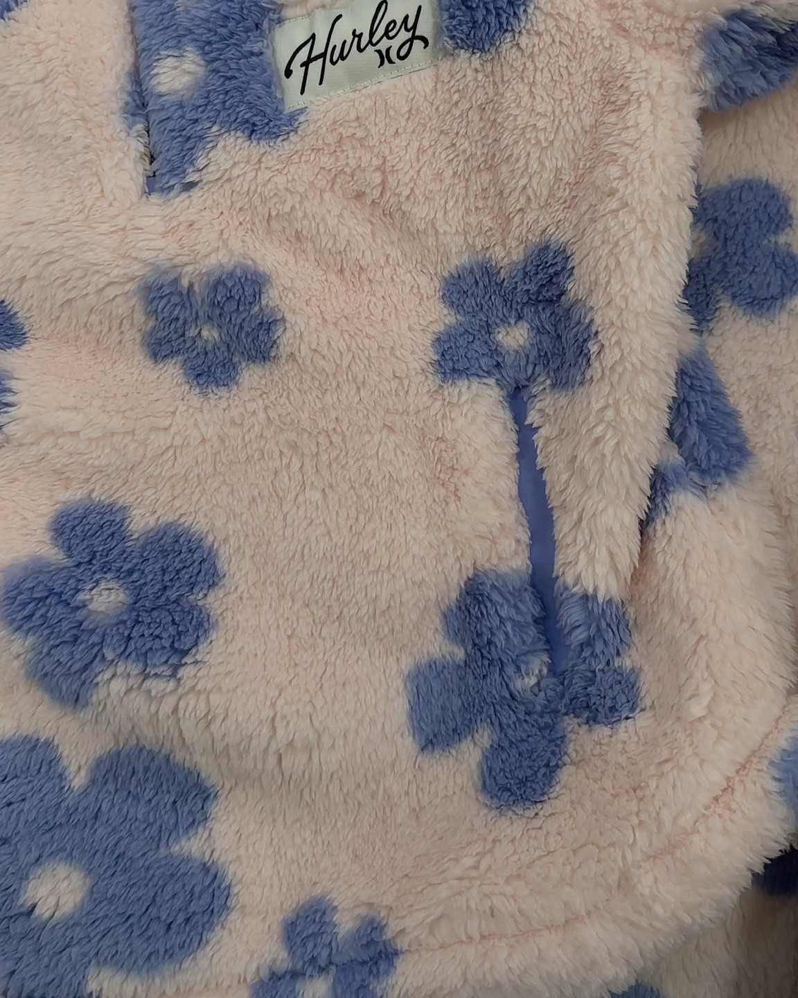 The cutest sherpa pull overs for kids. Always love these for school, because they are easy for kids who struggle with zipping a jacket. 
&
I couldn’t leave out the adult crew neck Christmas sweater, so soft & it’s embroidered vs just being printed on. 
🎄





@Morgan.Speiser 
fuzzy sweaters, casual outfit, crew neck sweater, Christmas sweater, Sherpa pull overs, north face dupe, kids winter sweater. 






#LTKVideo #LTKHoliday #LTKSeasonal