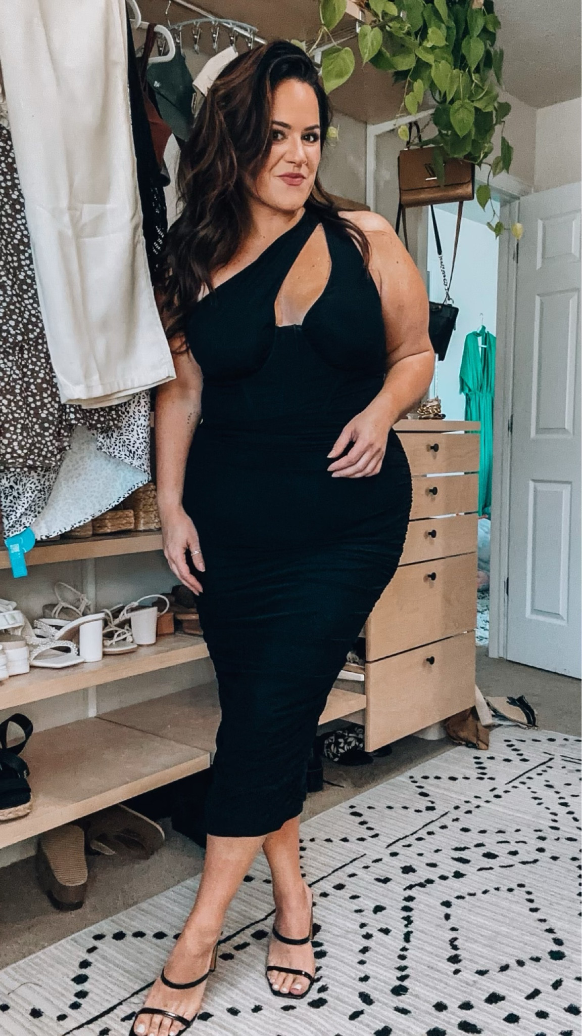 Wearing an xl in this amazon dress

Wedding guest dress- Vegas dress- cocktail dress 

#LTKwedding #LTKcurves #LTKstyletip
