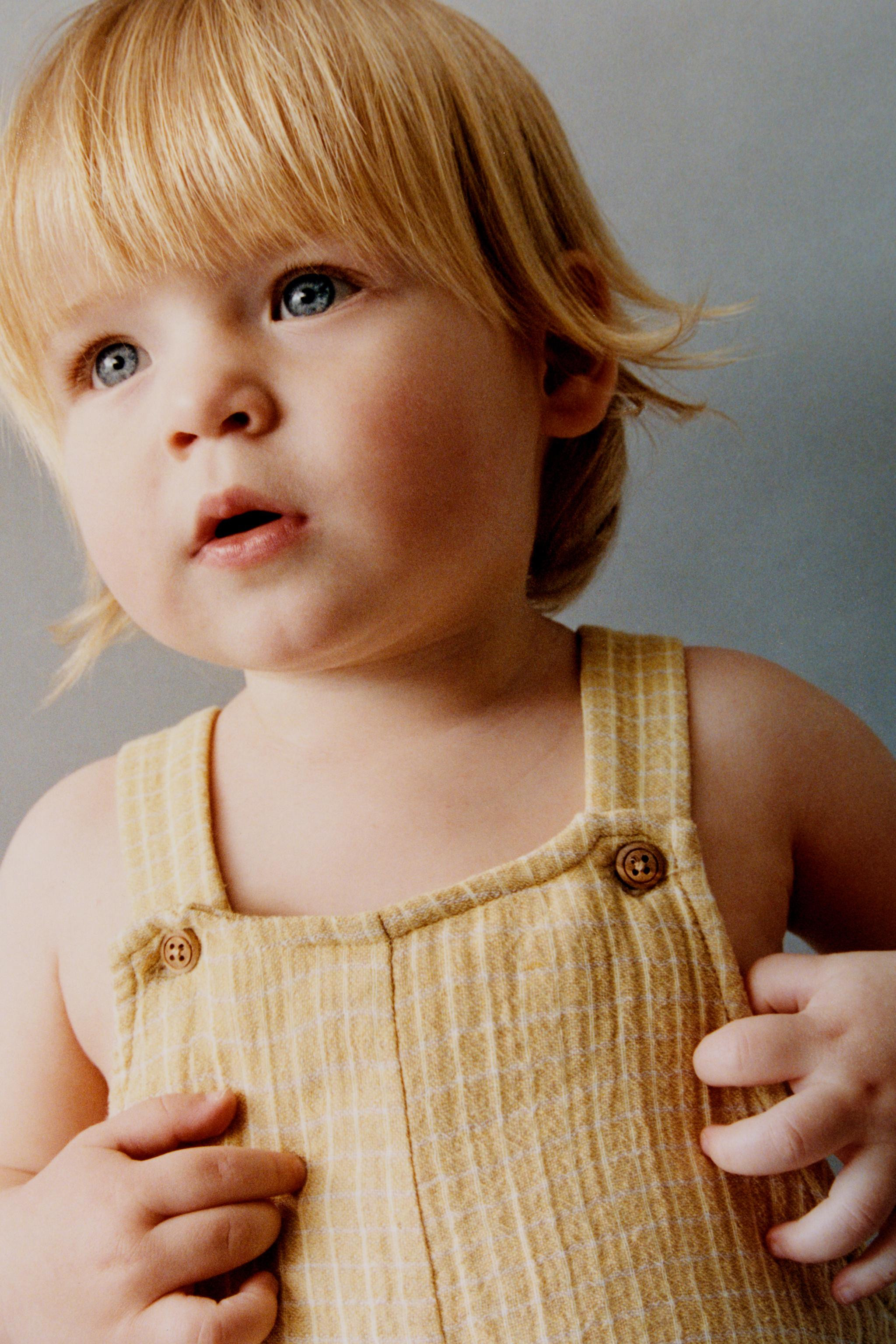 SHORT TEXTURED BIB OVERALLS | Zara US