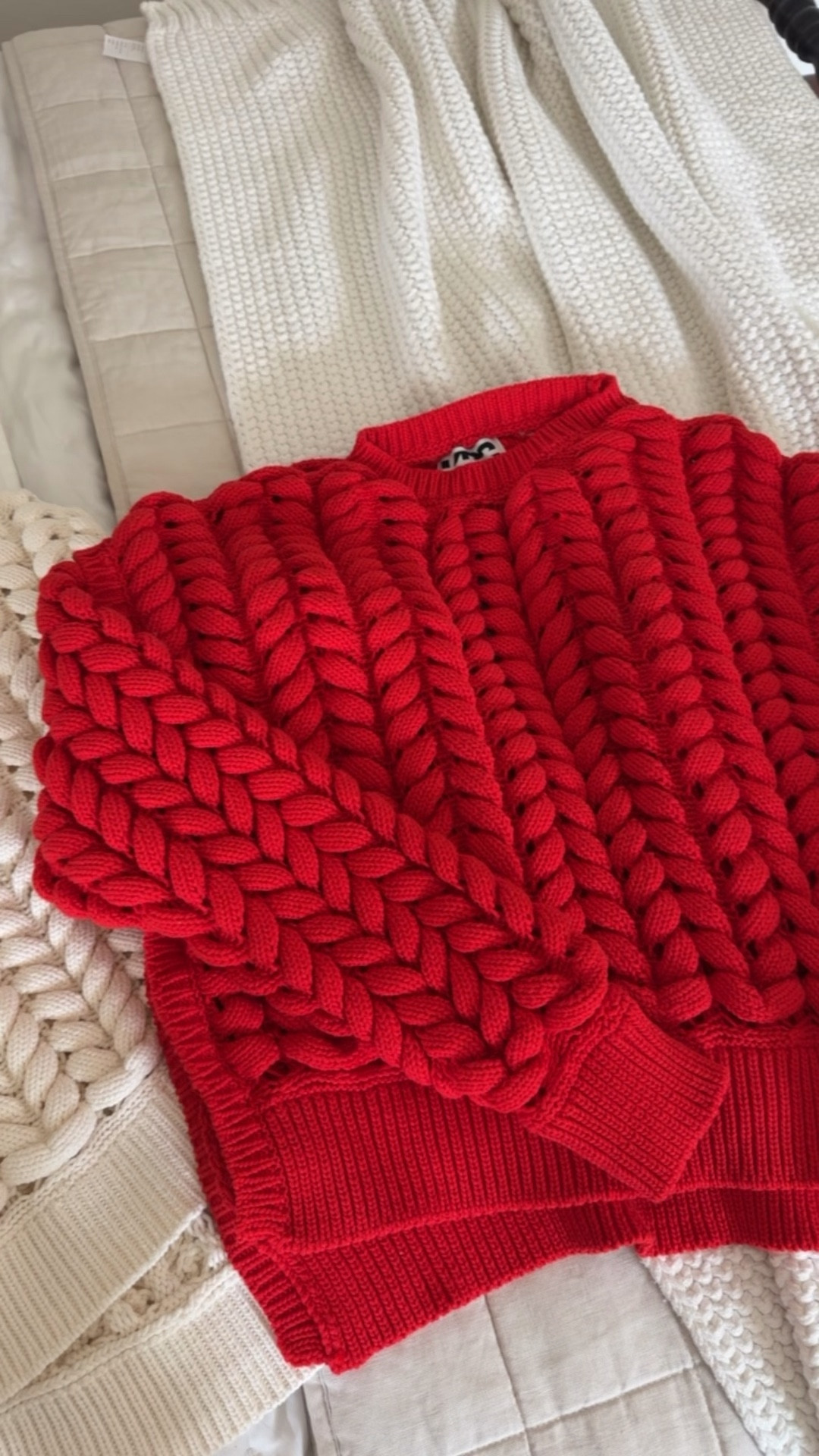 I do a size medium in both. So cute and I always get compliments when I wear it!

#LTKOver40