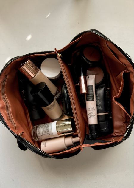 Makeup bag and makeup 

xo, Sandroxxie by Sandra www.sandroxxie.com | #sandroxxie 

#LTKxSephora #LTKsalealert #LTKbeauty