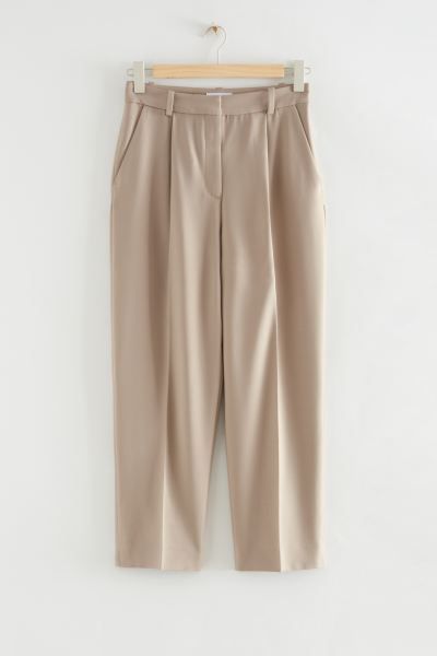 Elegante, schmal geschnittene Hose mit hohem Bund | H&M (DE, AT, CH, NL, FI)