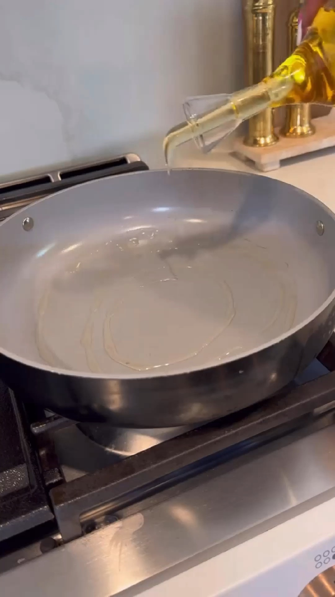 Cook this super easy meal with me, using some of my favorite kitchen utensils!

Follow for more @OPERATION_NIKI on IG, TikTok, & Facebook

sahm, kitchen essentials, dinner tips, cooking hack, kitchen, home, meal prep, meal ideas, salt pepper dispensers, dinner ideas, favorite kitchen appliances

#LTKFindsUnder50 #LTKFindsUnder100 #LTKHome