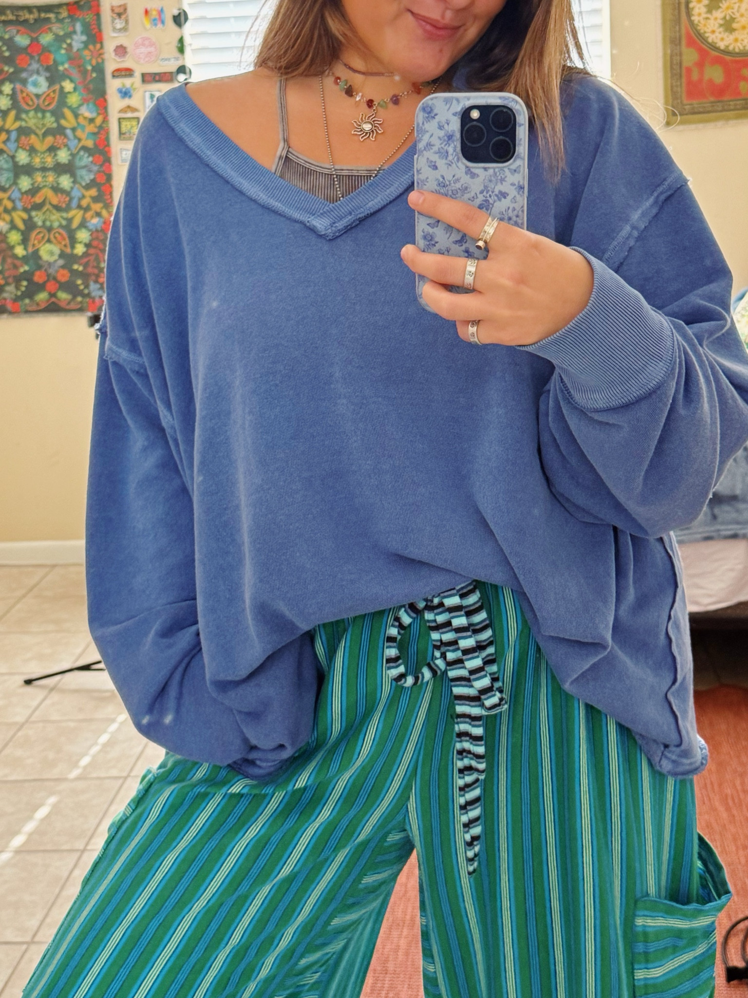 Wearing a medium in both! 💙

#LTKStyleTip #LTKFindsUnder100 #LTKMidsize