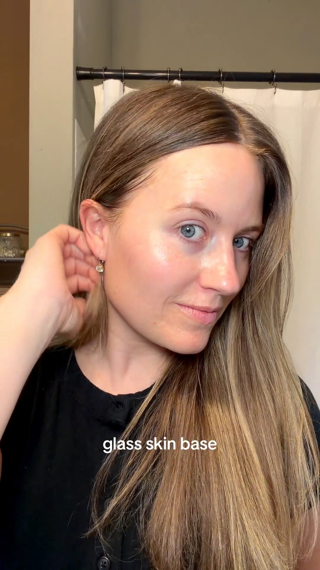 Glass skin base 💫

Glassy skin base before makeup 💫

This is the skincare prep I keep coming back to when I want smooth, glowy, makeup that sits better all day (that’s also perfect for no-makeup makeup days). 

#glassskinroutine #makeupprep #dewyskin #beautytips #glowyskin

#LTKBeauty
