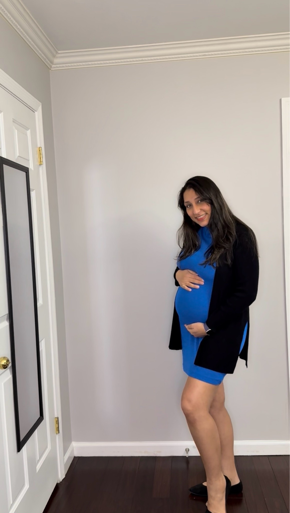 Casual blue bump-friendly dress.

#LTKWorkwear #LTKBump #LTKBaby