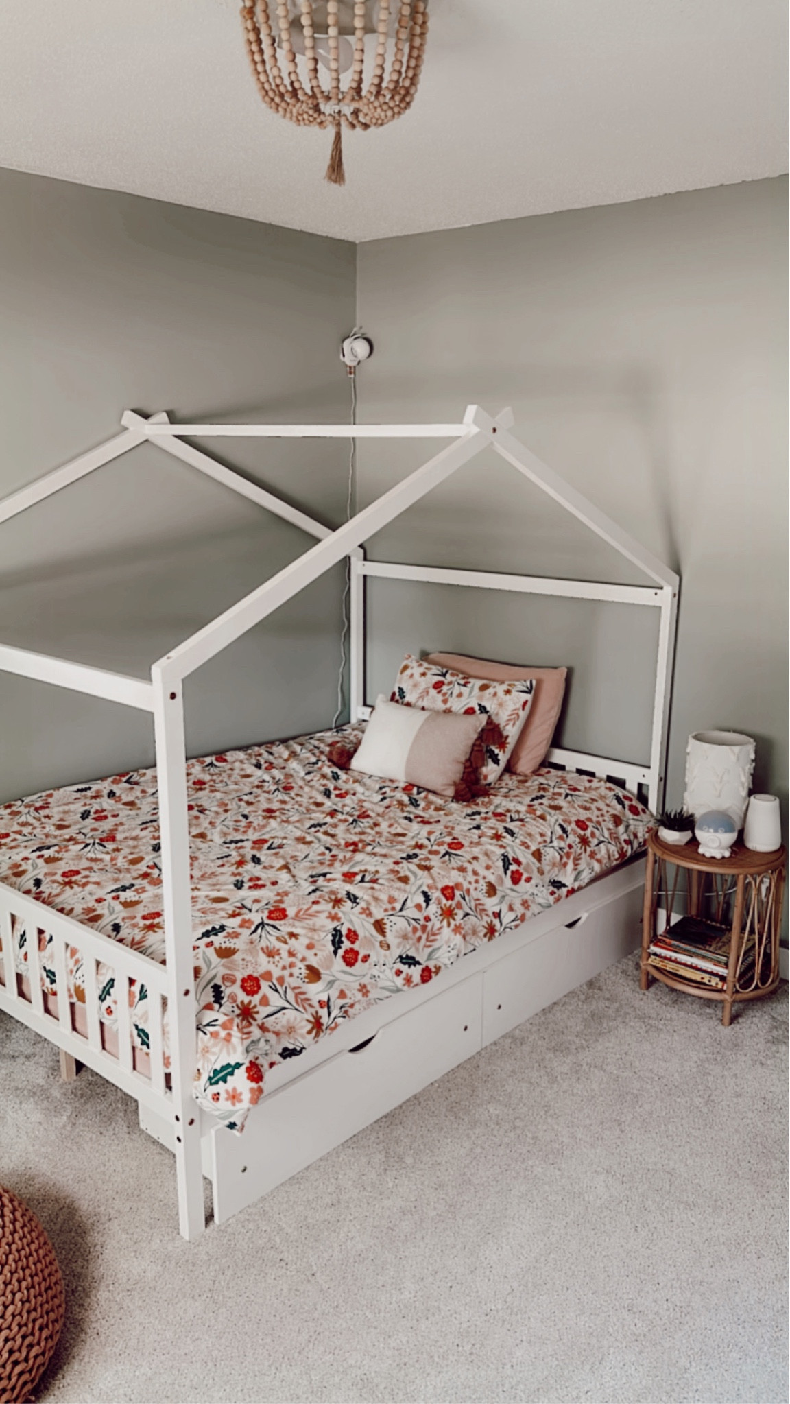 My toddler’s big girl bed set up 🥹🤍