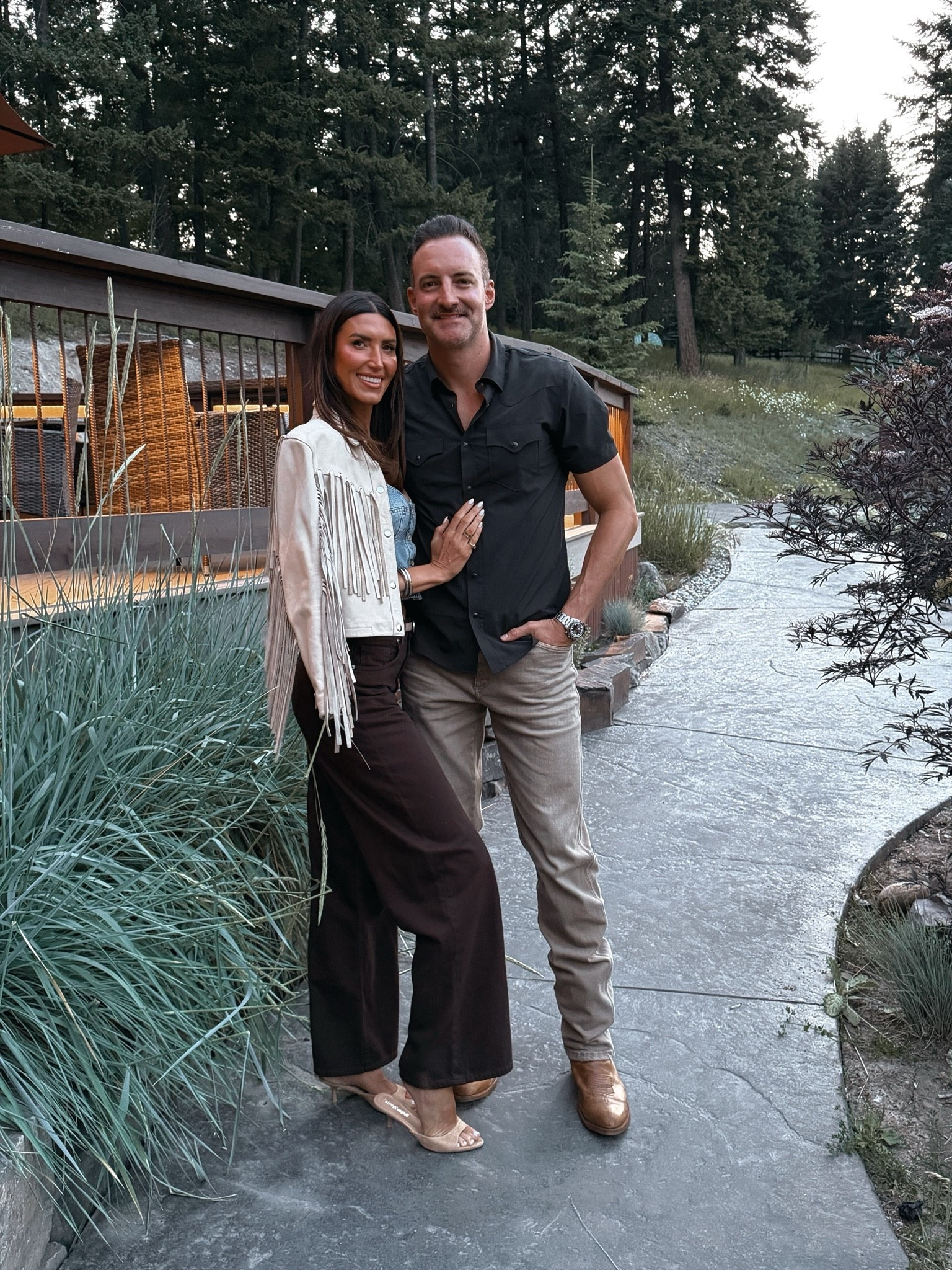 What I wore to dinner in whitefish Montana

#LTKfoodie #LTKootd #LTKTall