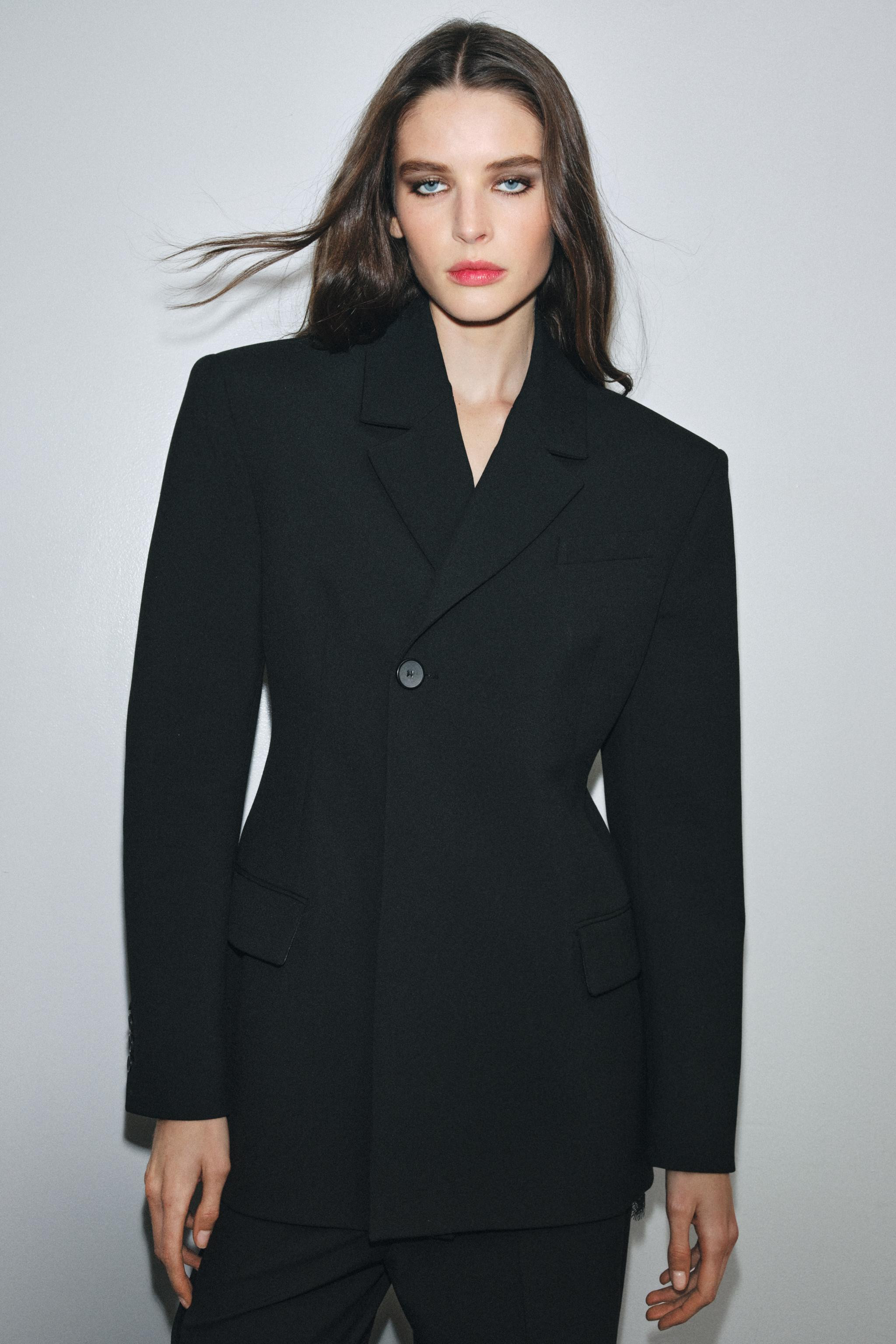 ZW COLLECTION TAILORED BUTTON BLAZER89.99 GBPBlack | 8689/570/800Put it in your basketAddZARA WOM... | Zara UK