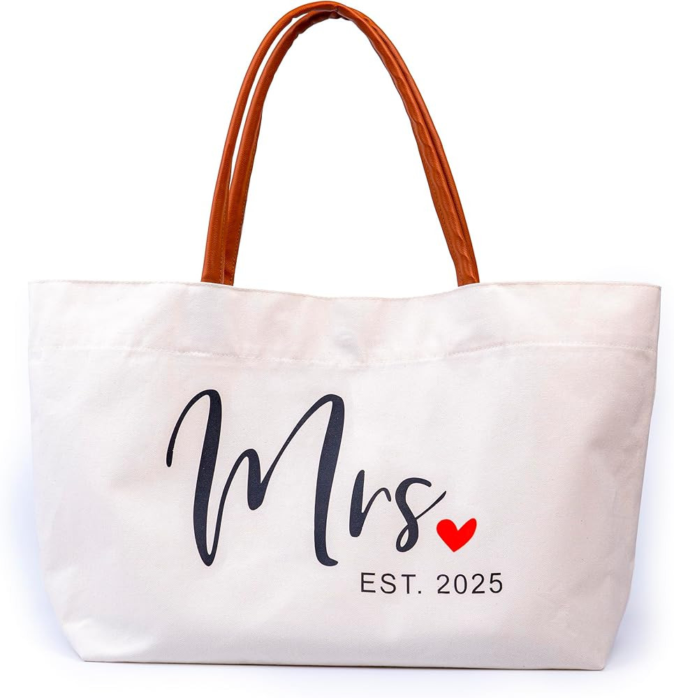 68LDROOTER Mrs Tote Bag Est. 2025 – Wedding Gift Bag for Bride, Bachelorette Party Tote, Canvas... | Amazon (US)