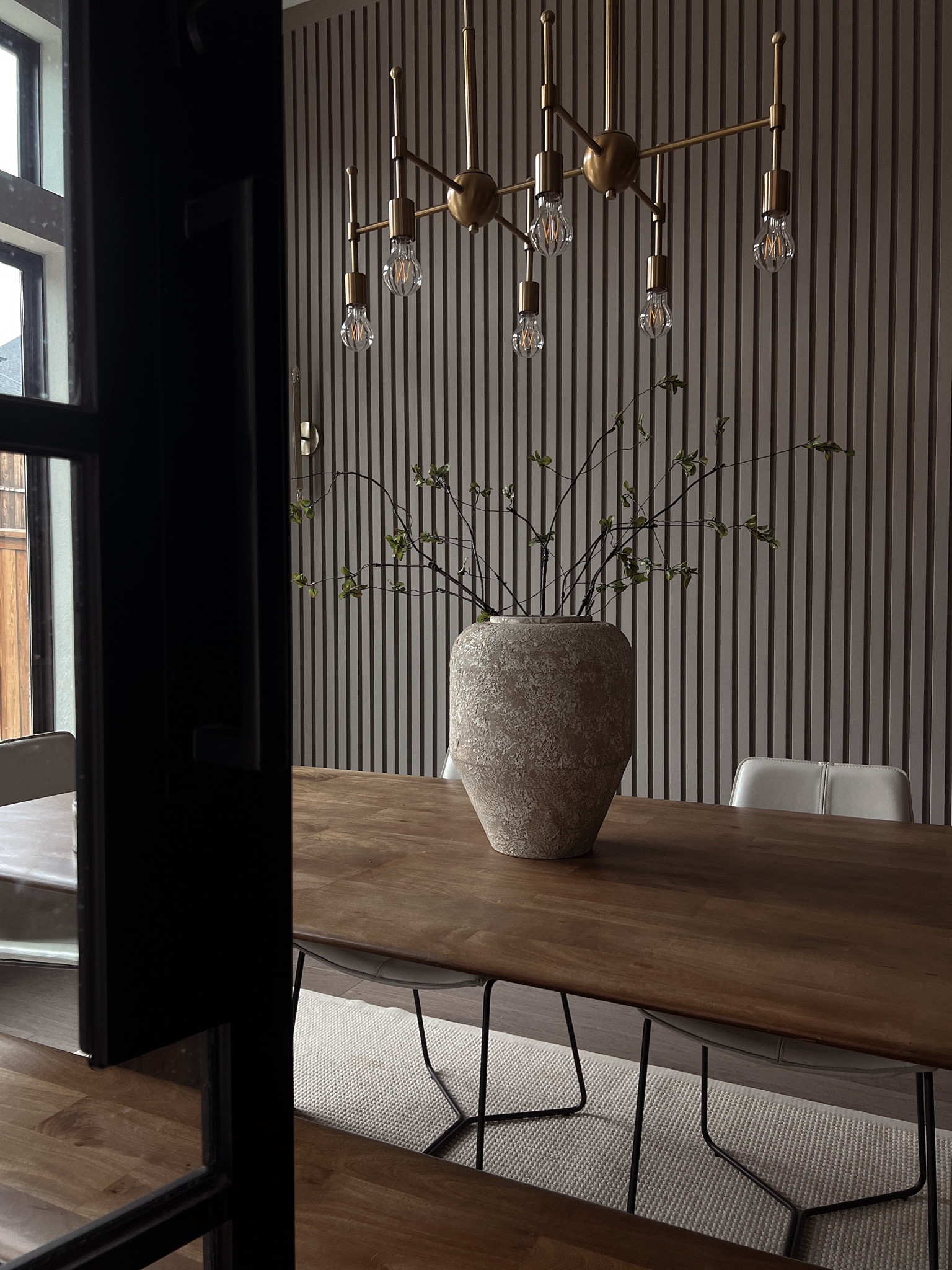 Minimalistic Vase + Florals from Amazon! 🌱🏡

#LTKFindsUnder50 #LTKHome