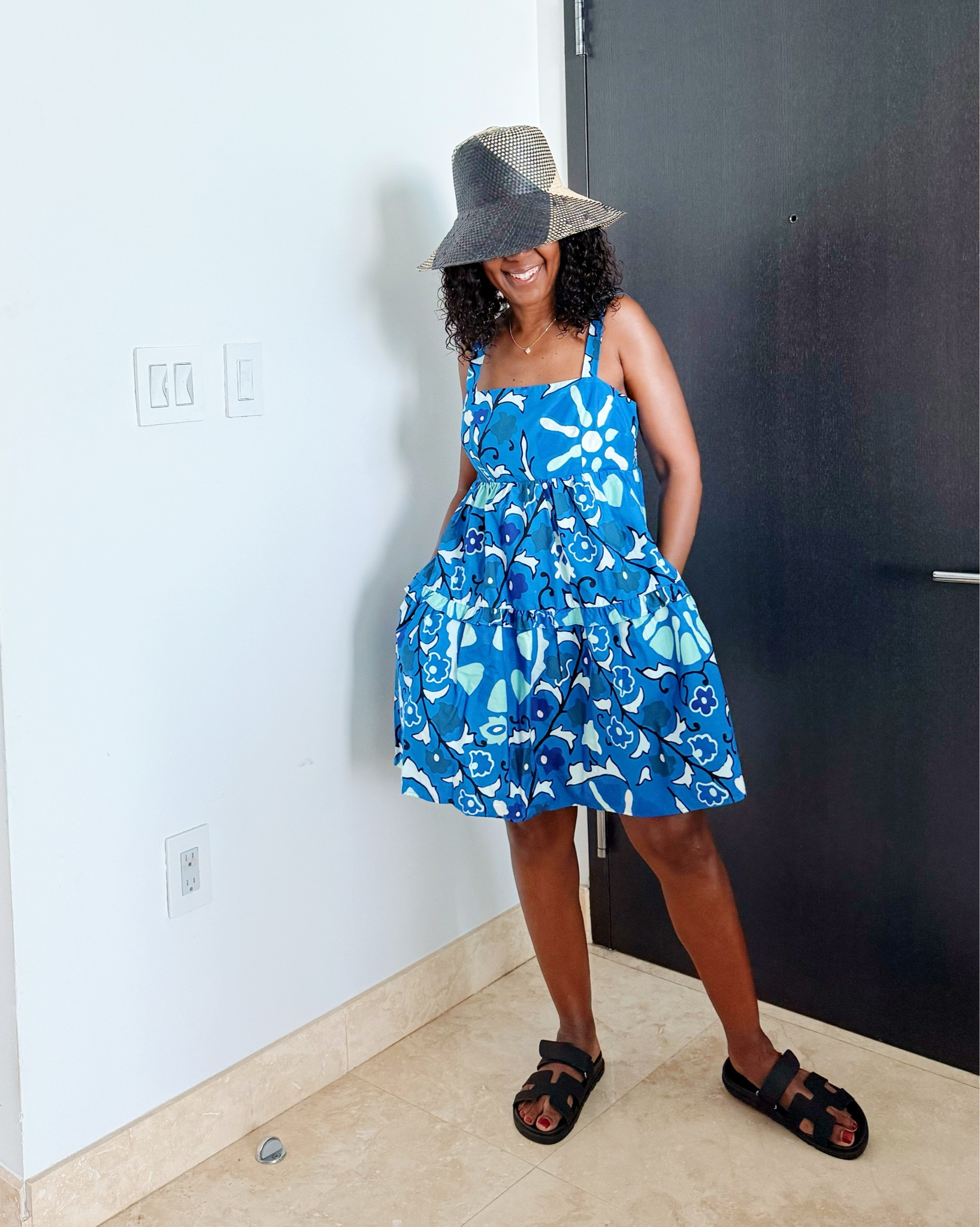 I shopped in my closet … I’m wearing a size Small.

#LTKootd #LTKdayinmylife #LTKOver40