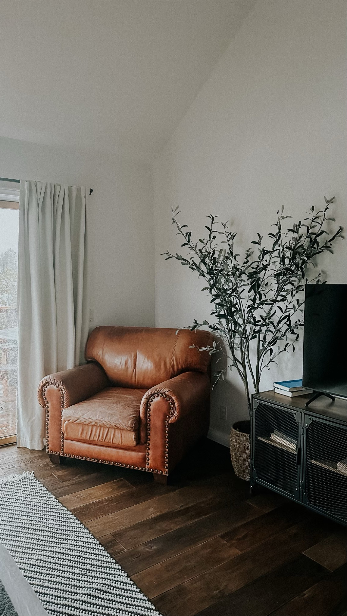 Decor from Big Bear main bedroom.

#LTKhome #LTKtravel #LTKunder100