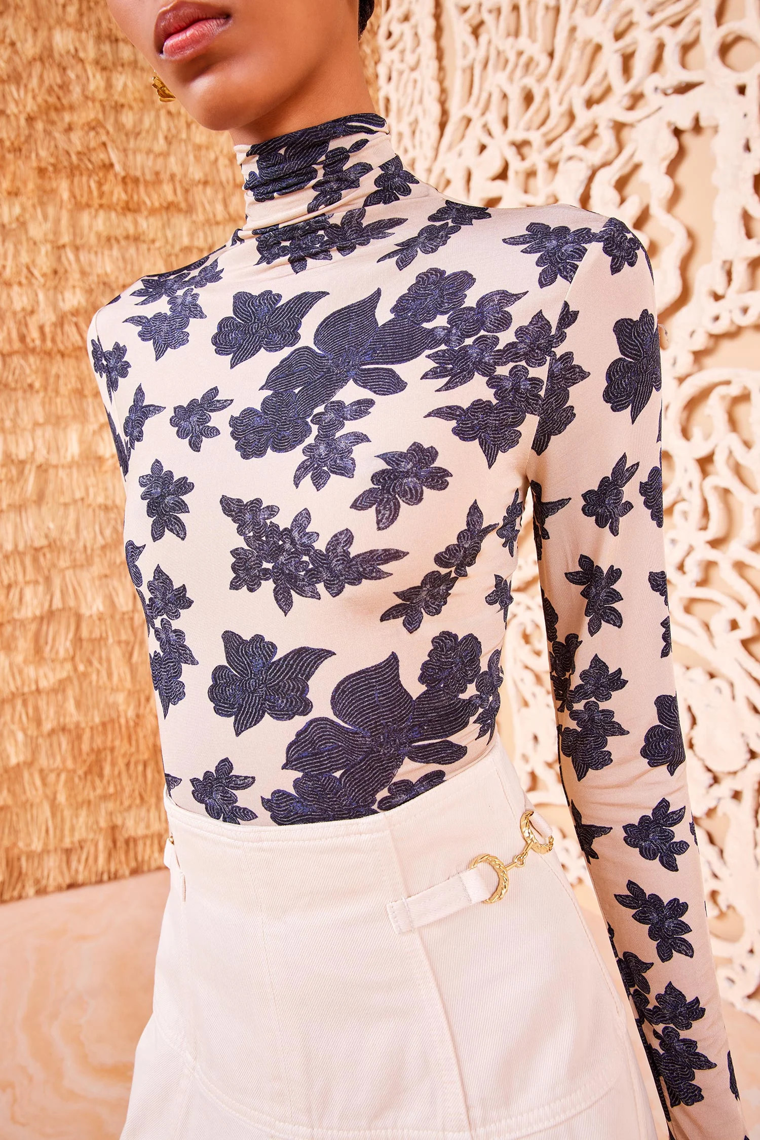 Aurelia Turtleneck

      Moonflower | Ulla Johnson