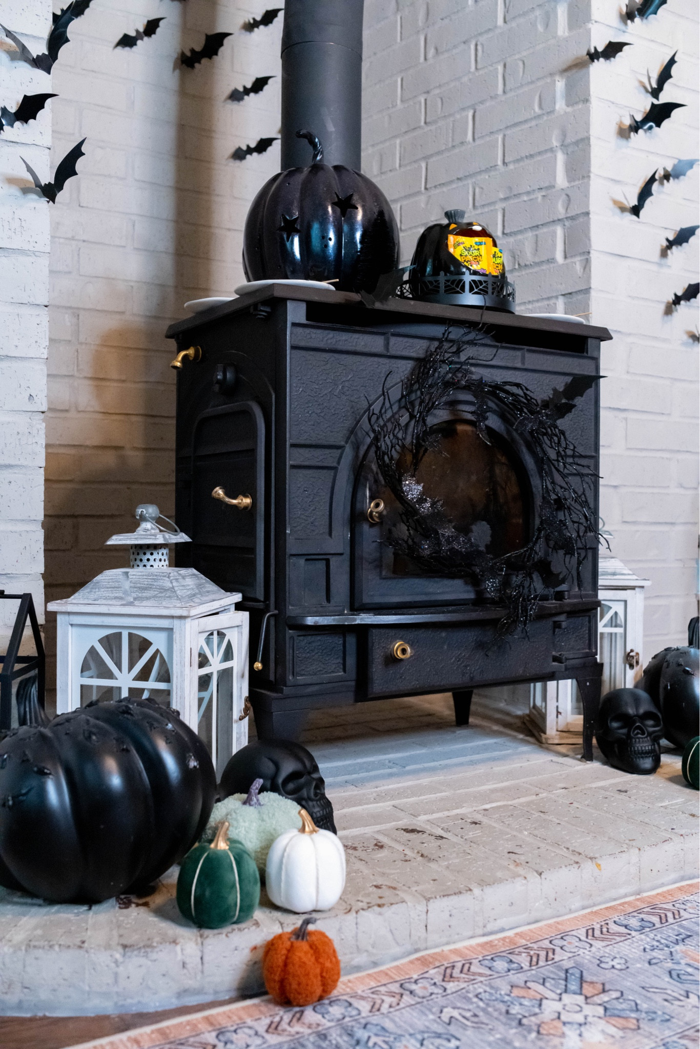 My halloween faves!!!💀🎃

#LTKHalloween #LTKSeasonal #LTKhome