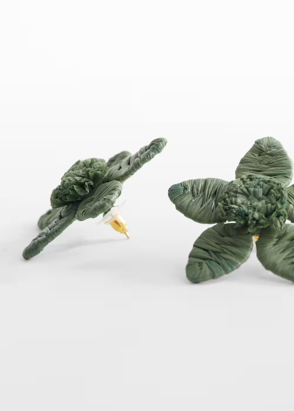 Flowers raffia earrings -  Women | Mango United Kingdom | MANGO (UK)