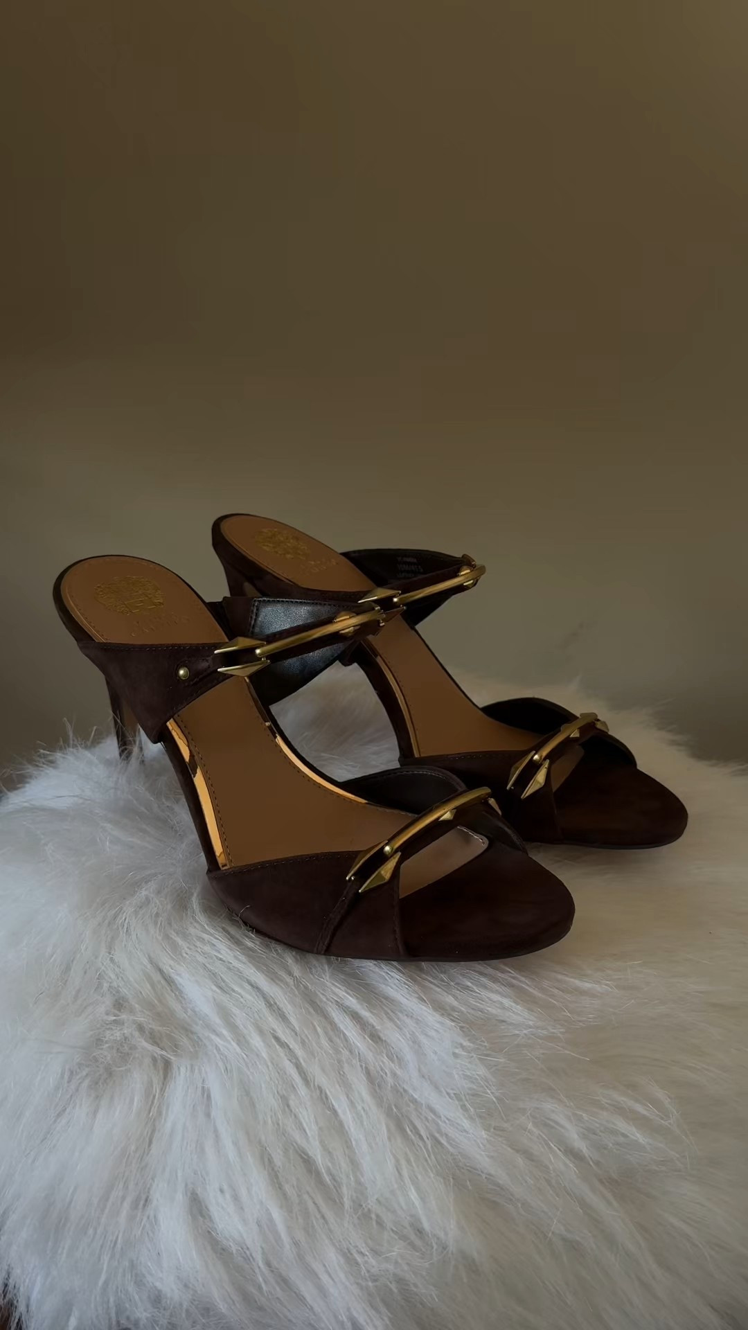 One thing about my Dark Autumn color analysis… it changed how I shop 🤎

Instead of buying random trends, I look for rich, warm, earthy tones that actually enhance my coloring — and these Vince Camuto Ambra sandals in brownie suede are exactly that.

The deep chocolate suede, the softness, the warmth — it fits perfectly into my Dark Autumn palette and my more refined, intentional style. Timeless. Understated. Effortless.

This is the kind of staple that makes everything else in your wardrobe work harder.

Linked on my LTK  ✨

#DarkAutumn #ColorAnalysis #NeutralStyle #LTKFinds #ElevatedBasics