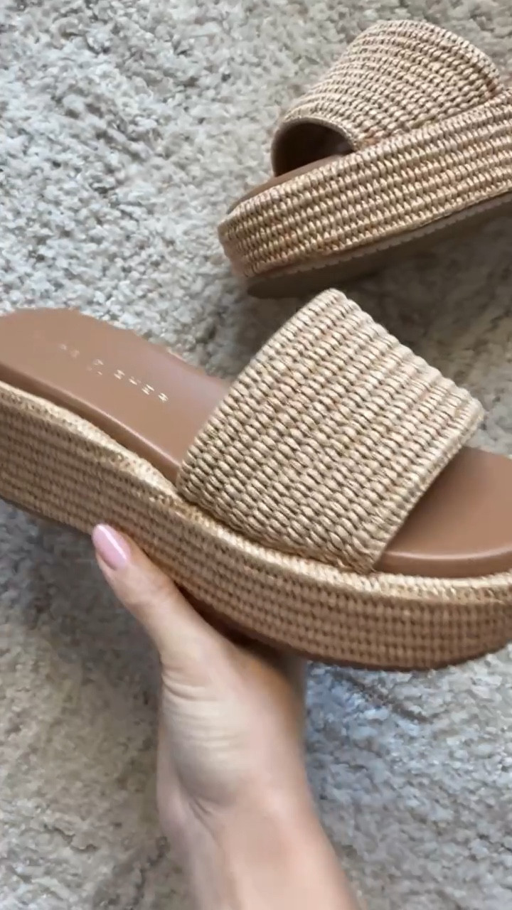 Platform sandals
Sandals 

#LTKSeasonal