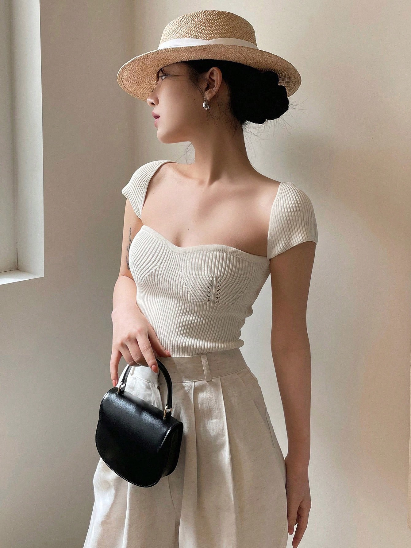 DAZY Solid Sweetheart Neck Knit Top | SHEIN