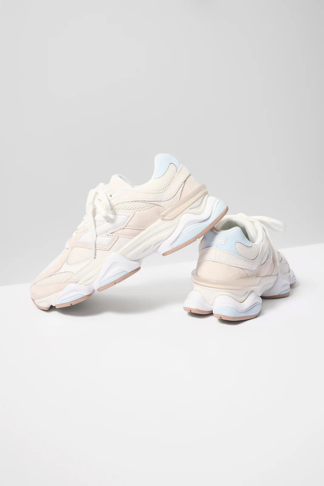 9060 Sneaker | Evereve