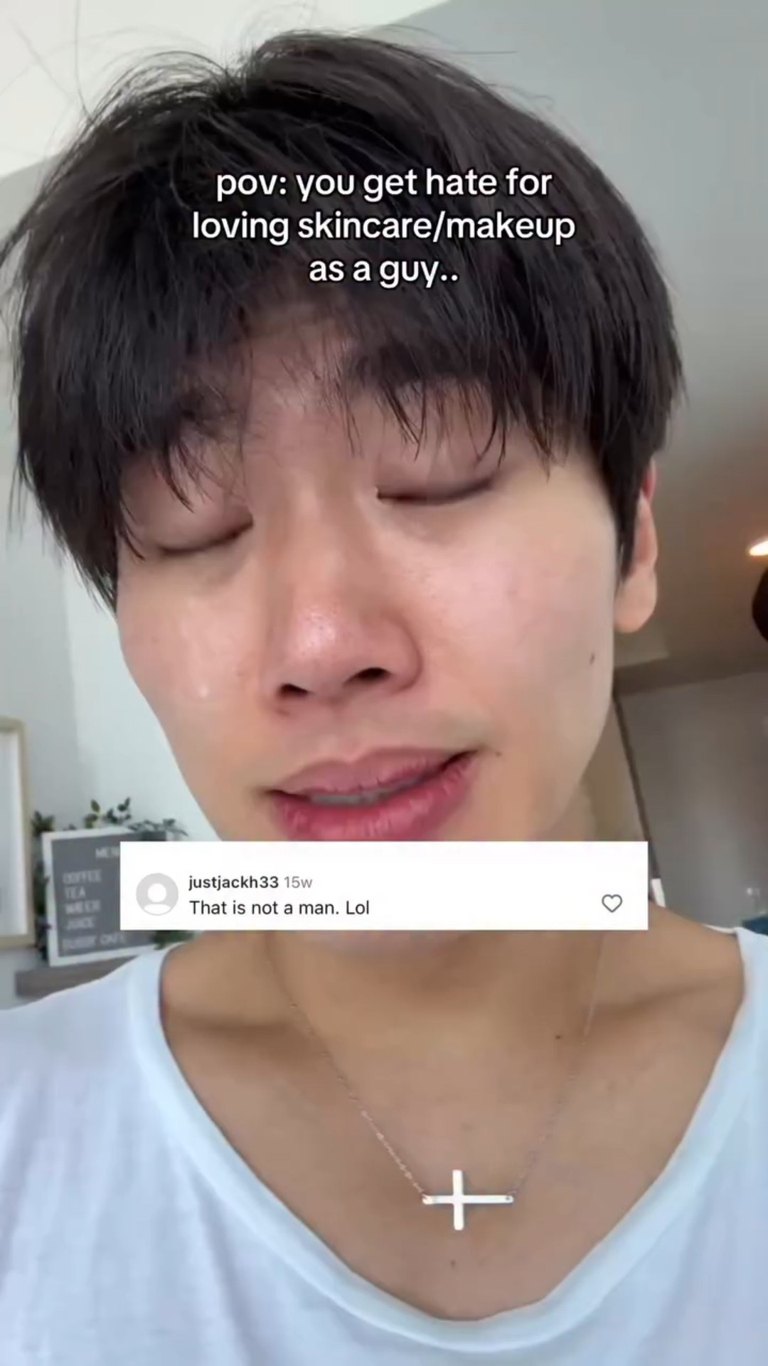 I’ve never felt so seen in my life 🥺🤩.. hahah no but seriously this is the kind of brands and companies that I really stand by.. when they go above and beyond to give an experience for their users and NOT just be another company sold on a shelf... 

no but seriously I really appreciated Innisfree for their creativity and the extra care in going out dropping off such a huge piece of innis-tant noodle cup right at the front door too 😂 to give a more outlived experience for me. So thank you guys ❤️ 

You can tell from these moments it goes beyond just the product :) 

*giveaway is also closed now🥹
