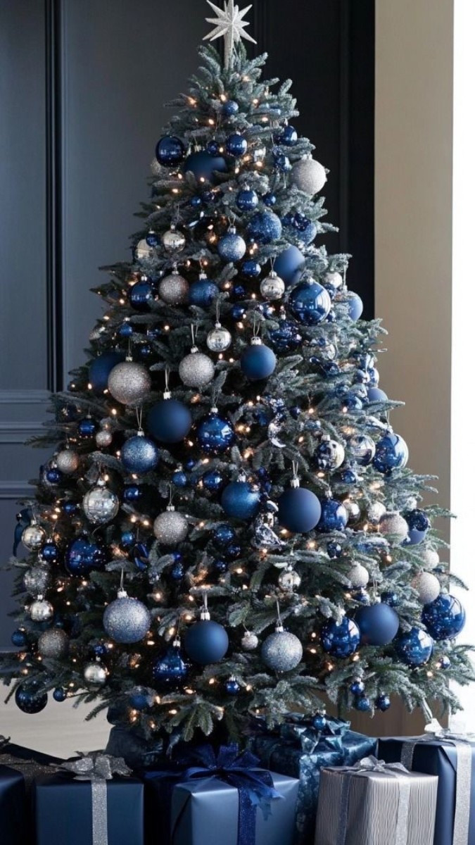  Christmas 
Christmas tree 
Christmas decorrations

#LTKGiftGuide #LTKSaleAlert #LTKHome