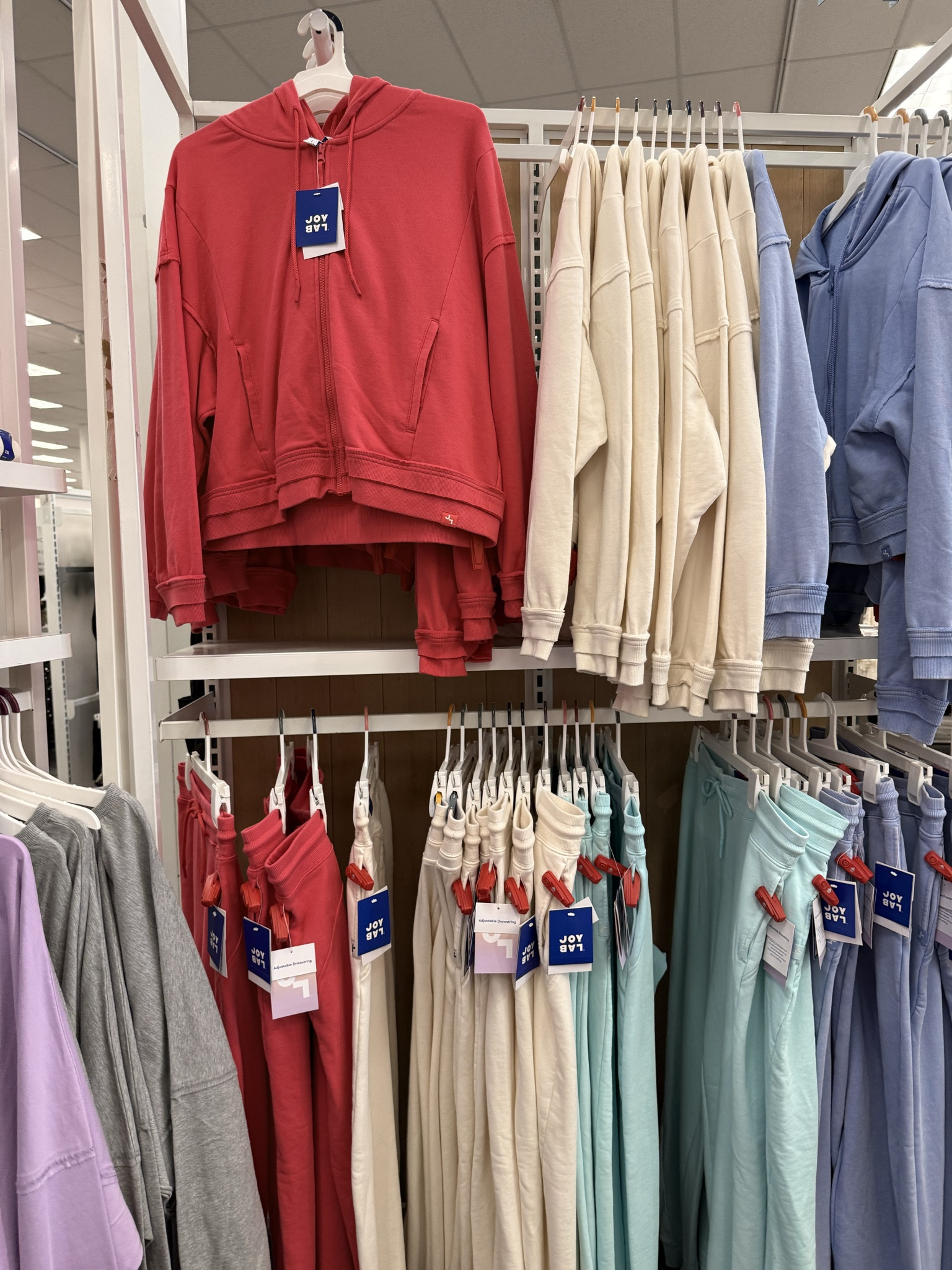 These sets would be perfect for traveling or on your way to the gym!💪


Activewear, target, Joylab, fitnesss

#LTKfitnessgoals #LTKFindsUnder50 #LTKActive