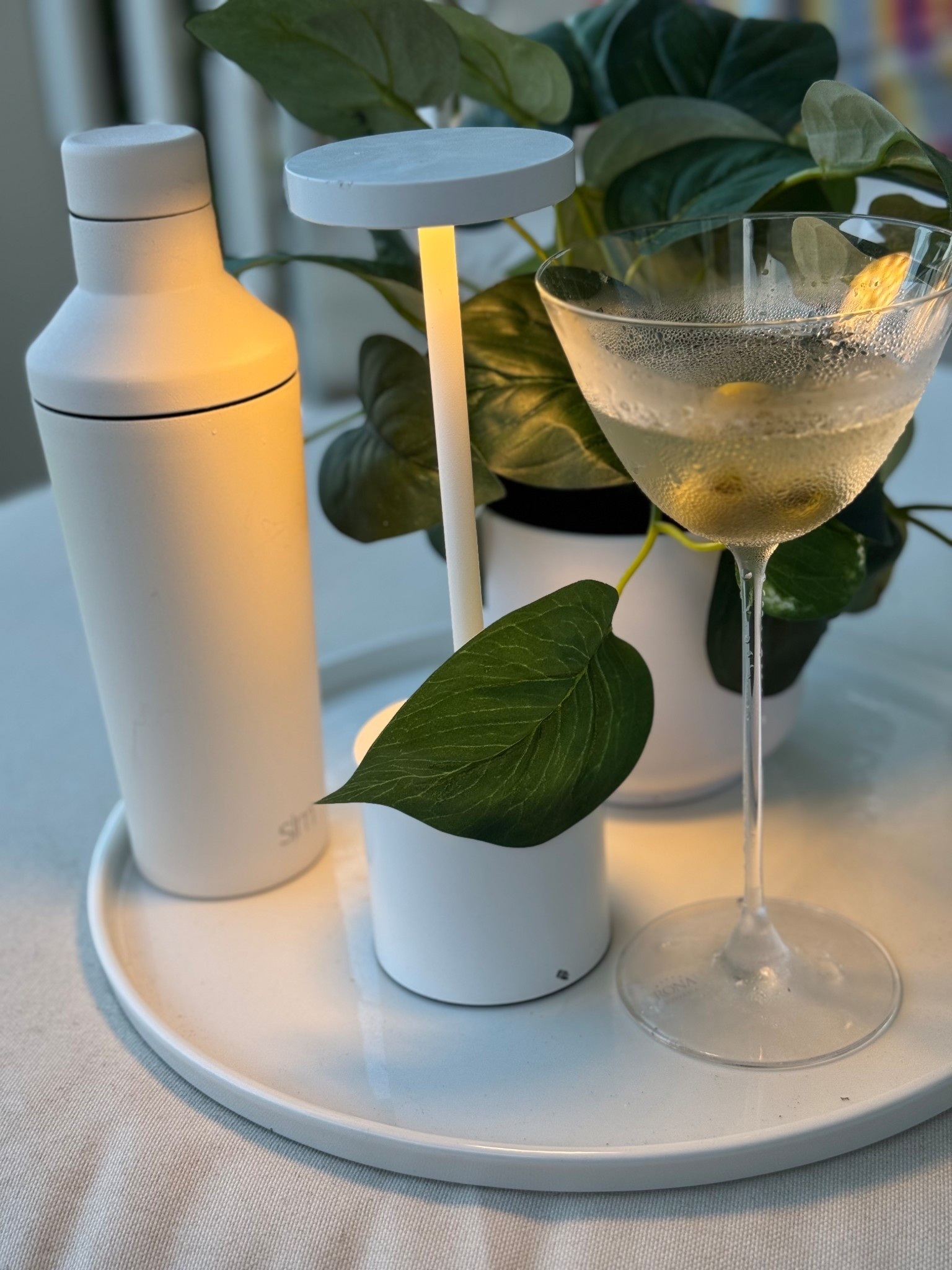 Olives chilled, lighting just right, and every gadget pulling its weight.🫒✨🍸 #PorchPerfection
#GadgetQueen 👑 #SummerSips #AlFrescoVibes #DesignMoments #MartiniMood #OutdoorOasis #SmartStyle #EveningGlow #CocktailHourGoals

#LTKHome #LTKFindsUnder50 #LTKSeasonal