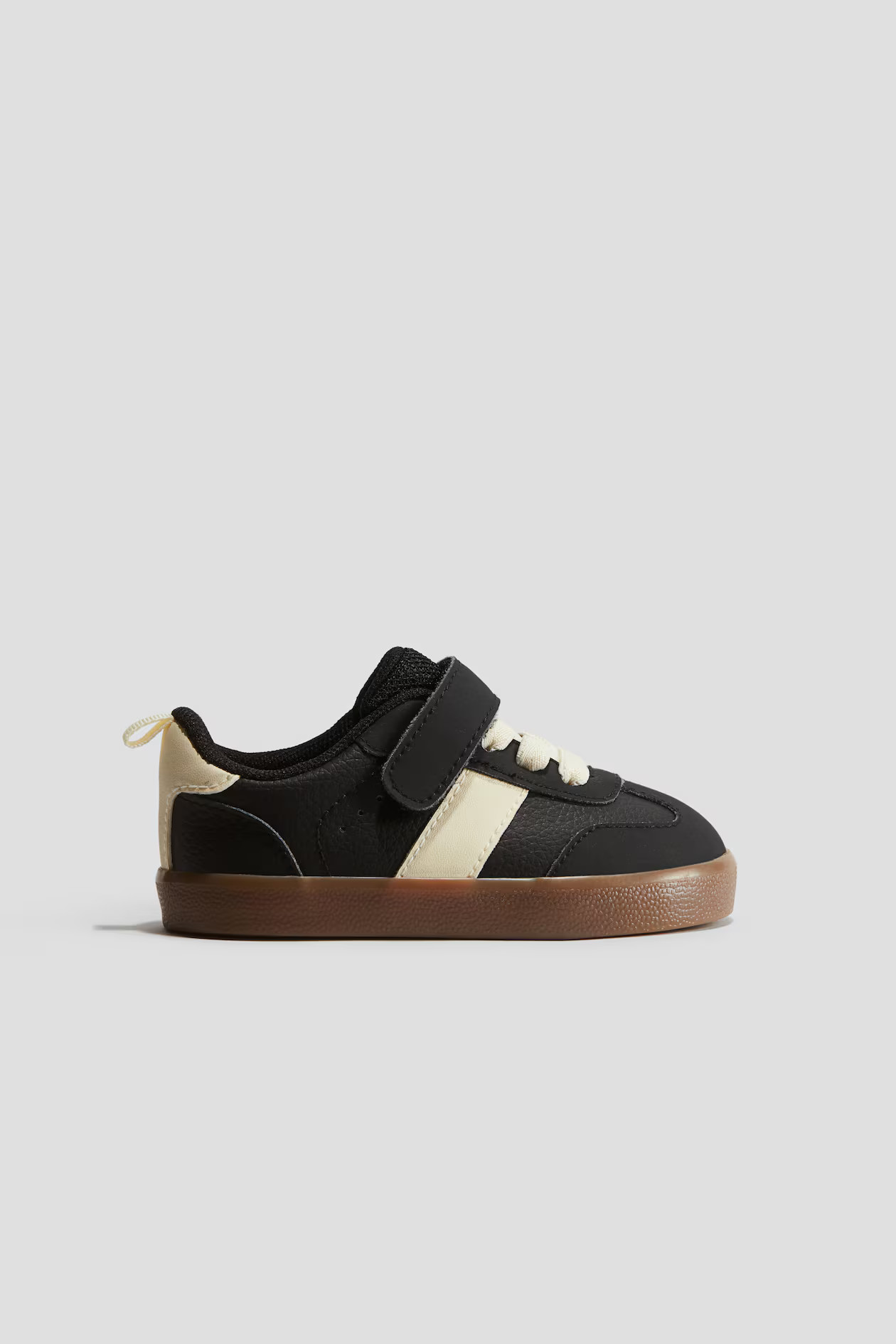 Sneakers | H&M (US + CA)