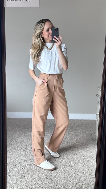 The best trousers from Abercrombie! I love them dressed up and dressed down. 

Size down one size.


#LTKstyletip #LTKSeasonal #LTKfindsunder100