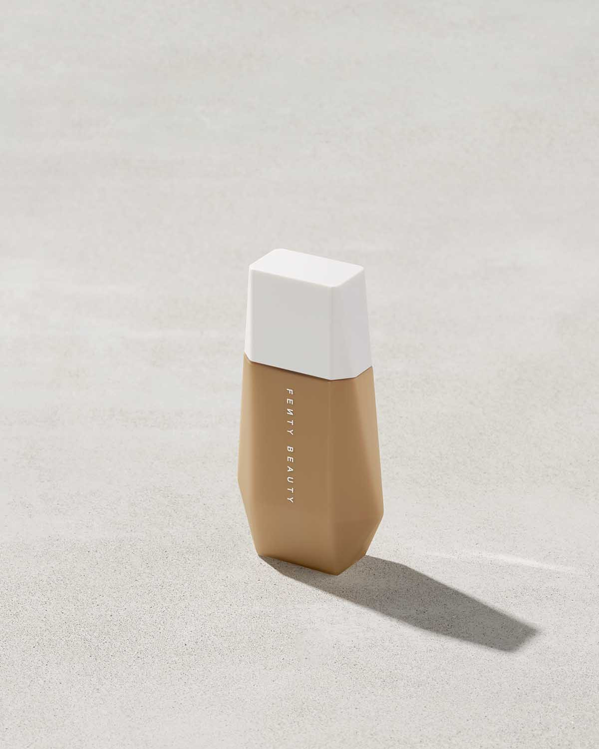 Eaze Drop Lightweight Blurring Skin Tint 12 | Fenty Beauty