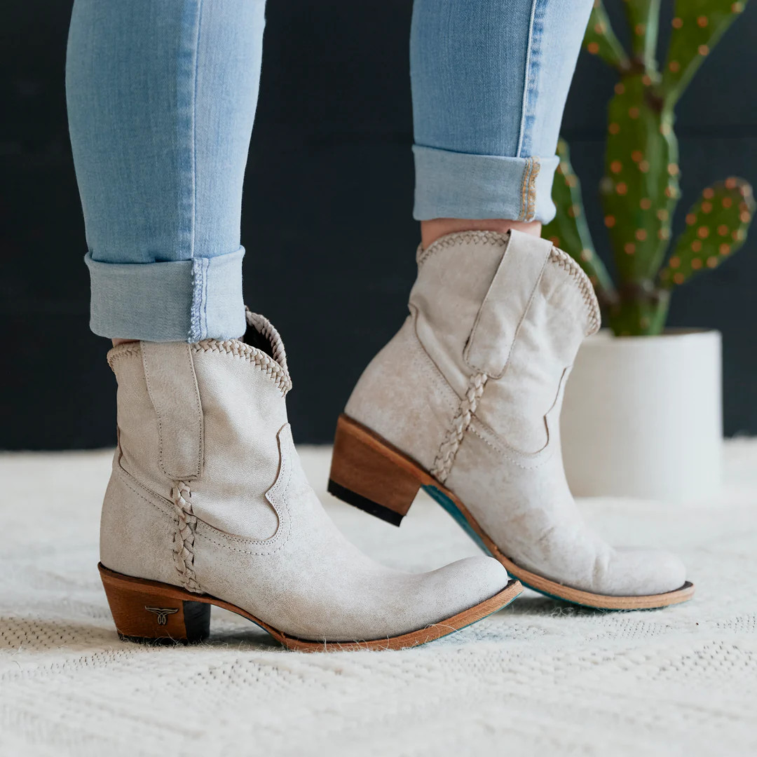 PJ Shortie | Lane Boots
