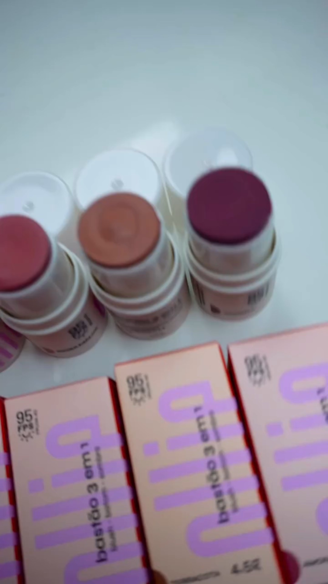 Tá rolando a Semana do Consumidor no site da @meuollie e todos os produtos estão com 15% de desconto, e temos um cupom que soma com os descontos do Site, anota aí: Use TAGARELANDOMODA10 e ganhe mais 10% extra de desconto em compras no site da Ollie. 
.
#SunFriendsOllie #Ollie #MeuOllie #Bastao3em1