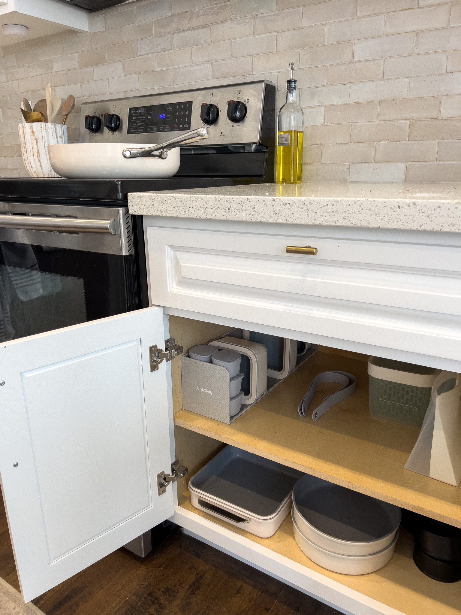 All stocked up on my favorite cookware, bakeware, Tupperware sets 🤍 all neutral and so many great benefits to them all! 

#LTKhome