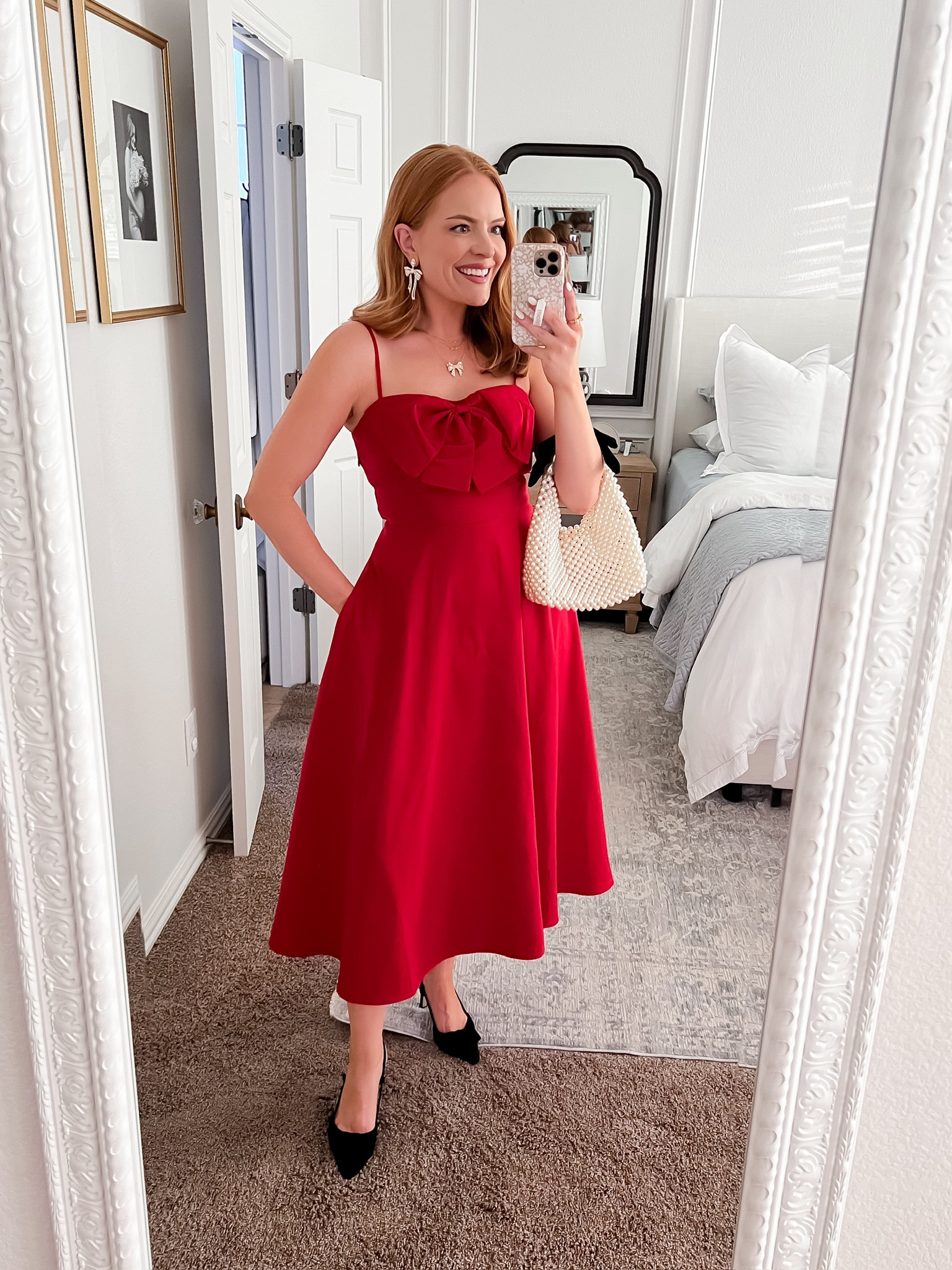 I’m still not over this gorgeous red bow dress from Target! You would never guess that it’s under $25. It’s perfect for the season! 

#LTKSeasonal #LTKHoliday #LTKWedding